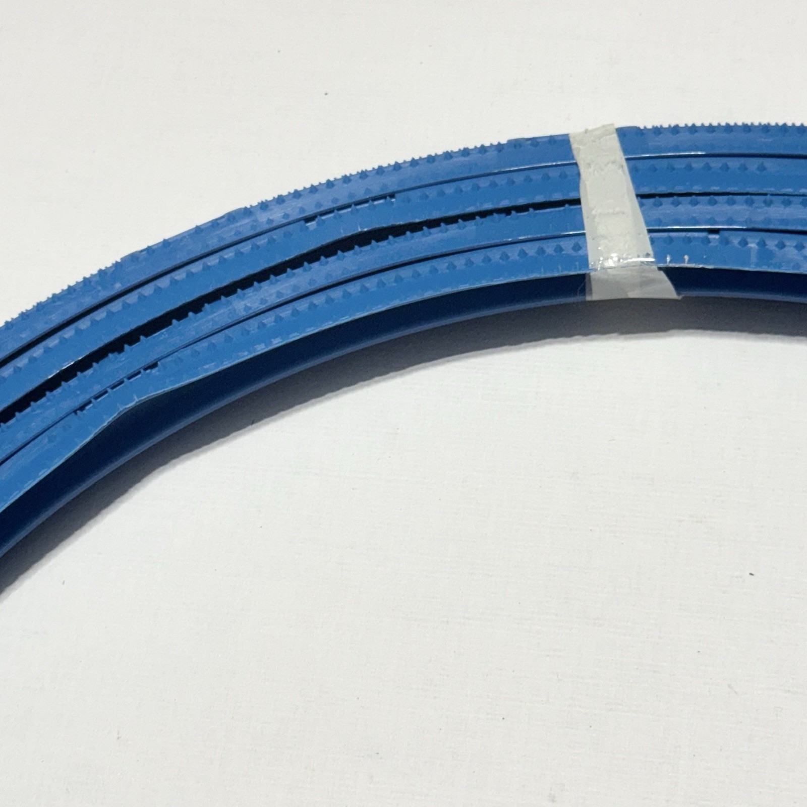 AlloyGator Blue Rim Protector for Car Wheels Fits 12-24 Wheel Diameter Listing A