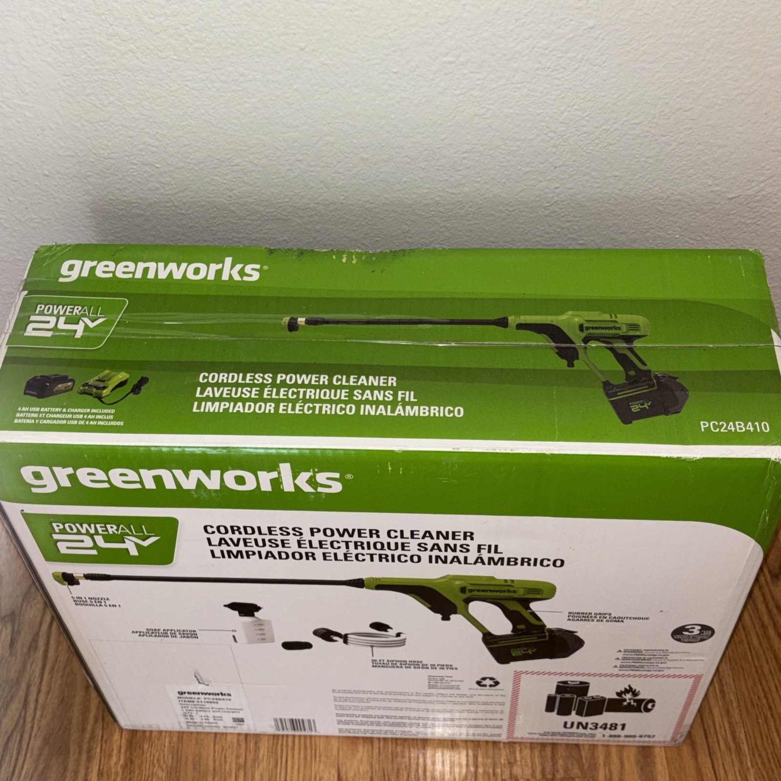 Greenworks 24V (600 PSI) Portable Power Cleaner, 4.0Ah USB Battery and Charger