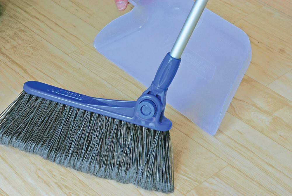 Camco Adjustable Broom w Dust Pan