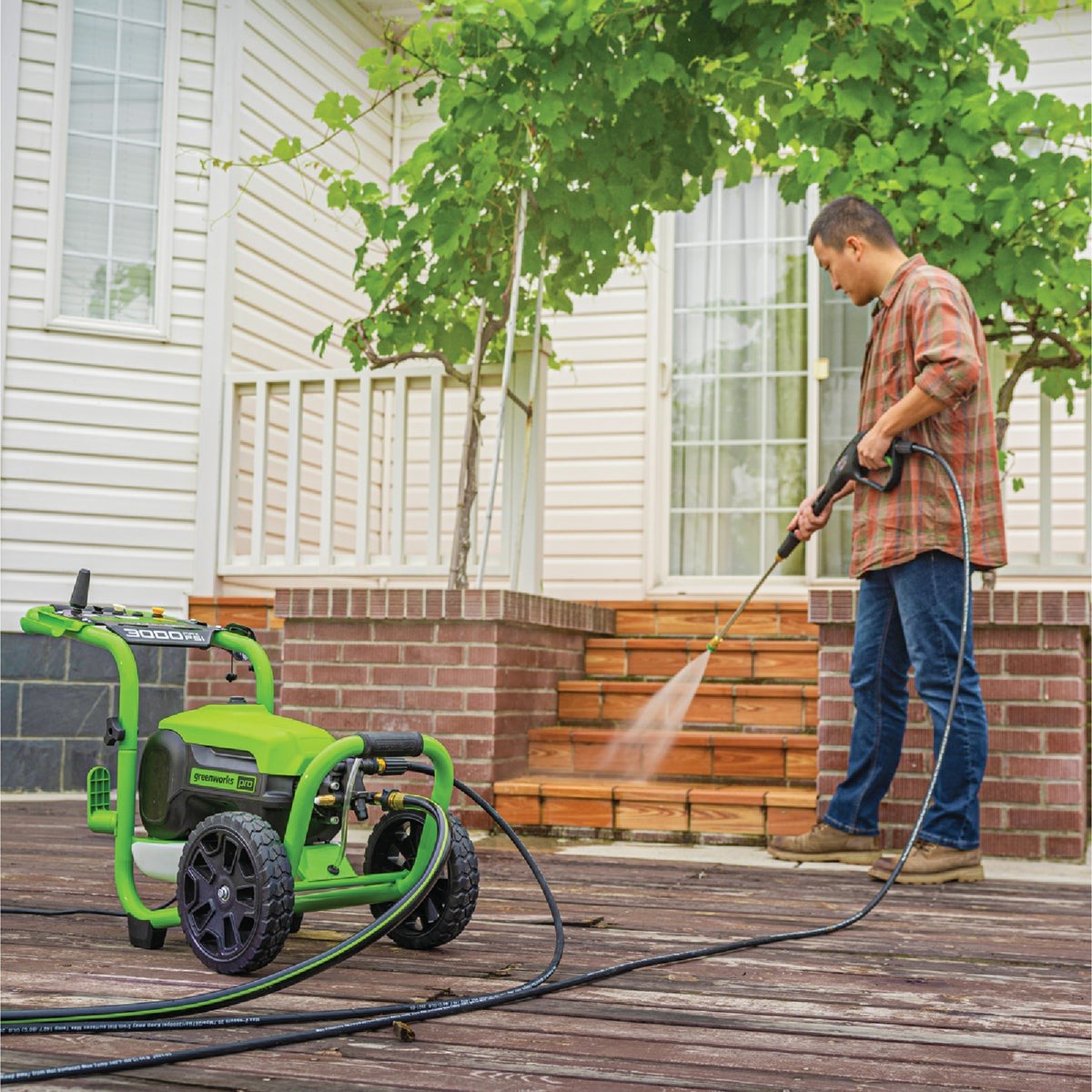 Greenworks 3000 PSI 2.0 GPM Cold Water Corded Electric Pressure Washer 5113902