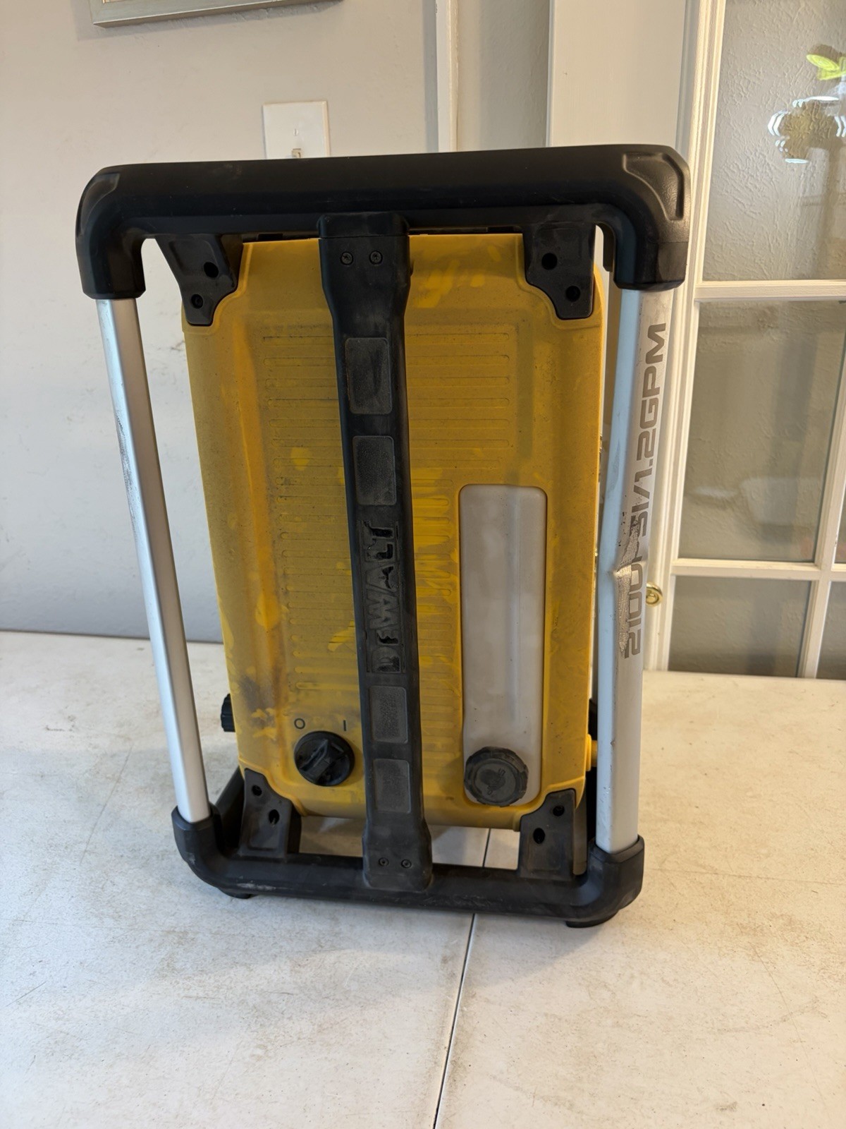 PARTS OR REPAIR DEWALT Pressure Washer 2100PSI Electric Cold Water DWPW2100