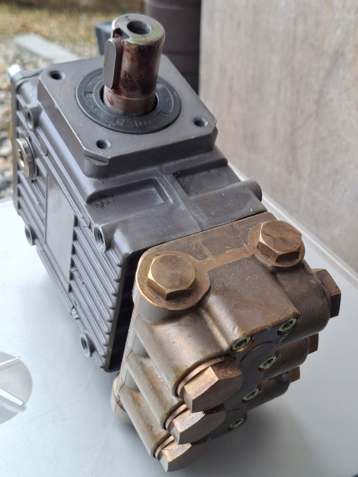 Speck Triplex NP10/10-140 High Pressure Pump 140 Bar / 2030 PSI 10 L/min