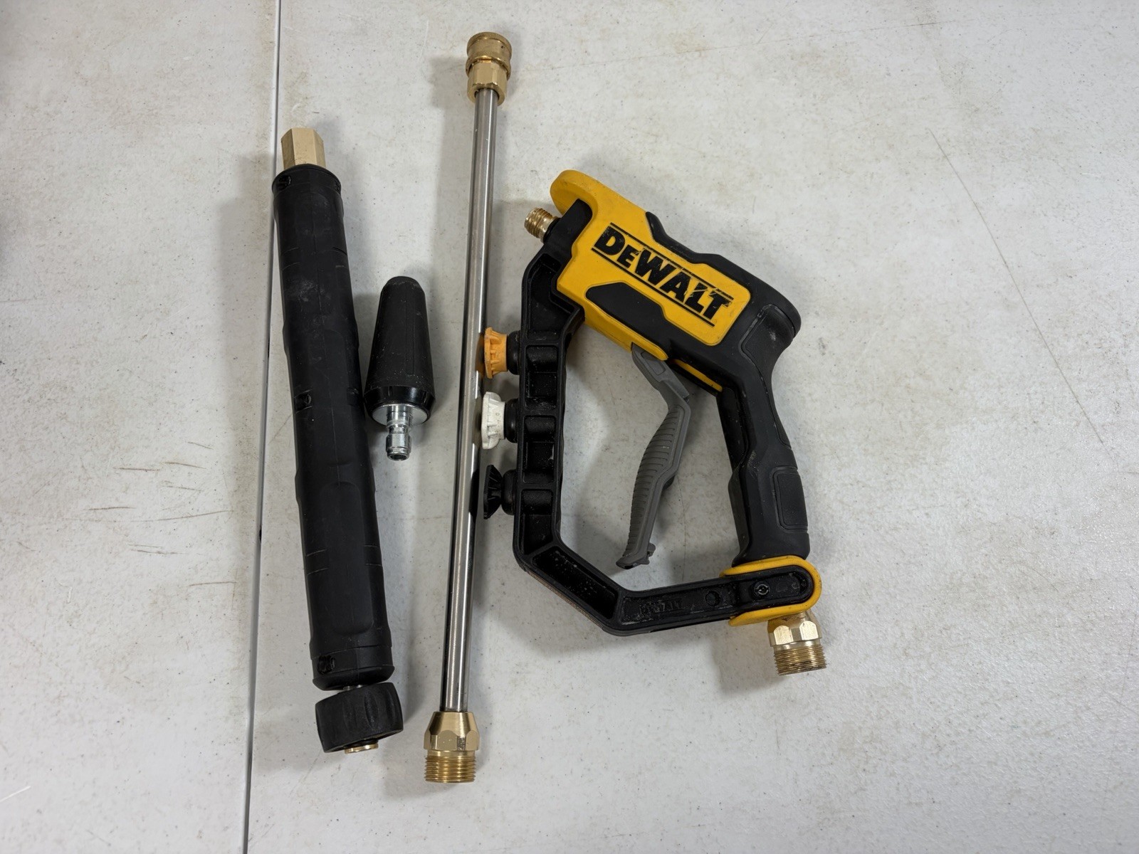 DEWALT 2100 PSI 1.2 GPM 13 Amp Cold Water Electric Pressure Washer DWPW2100