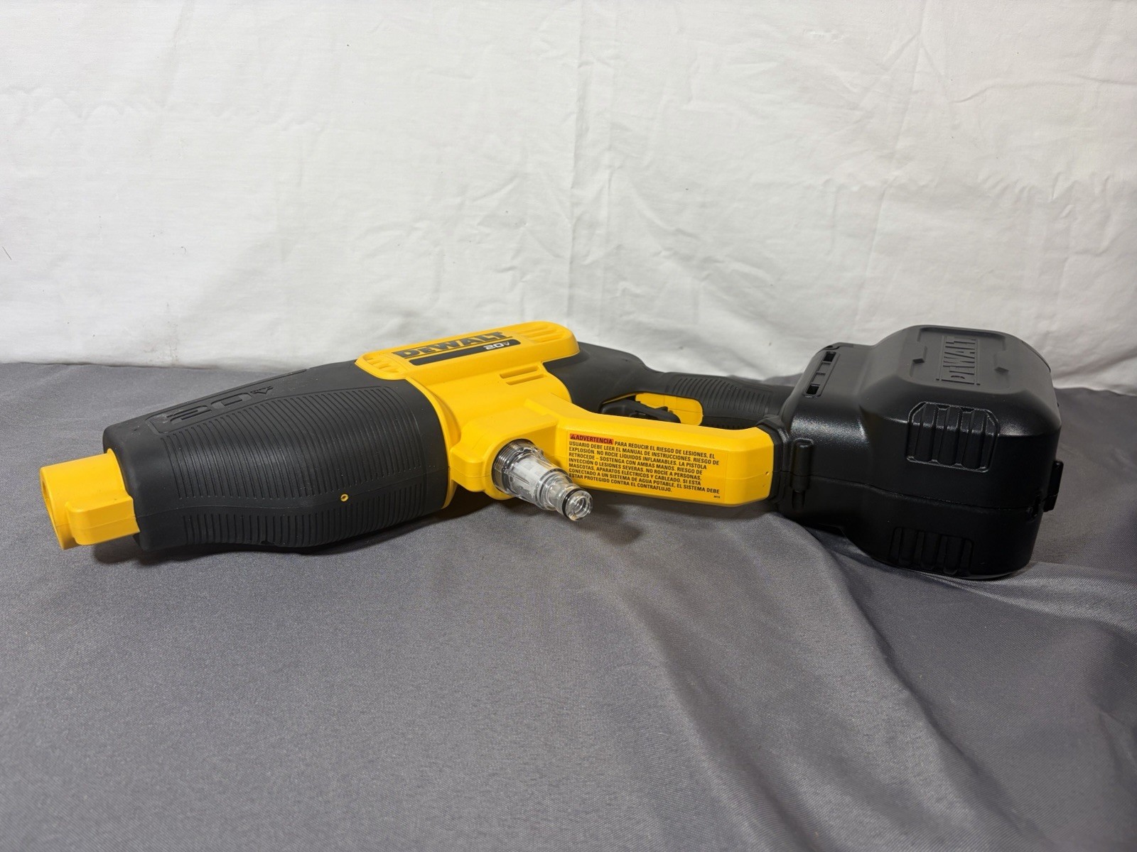 DEWALT 20V MAX 550 PSI 1.0 GPM Cold Water Cordless Battery Power Cleaner DCPW550