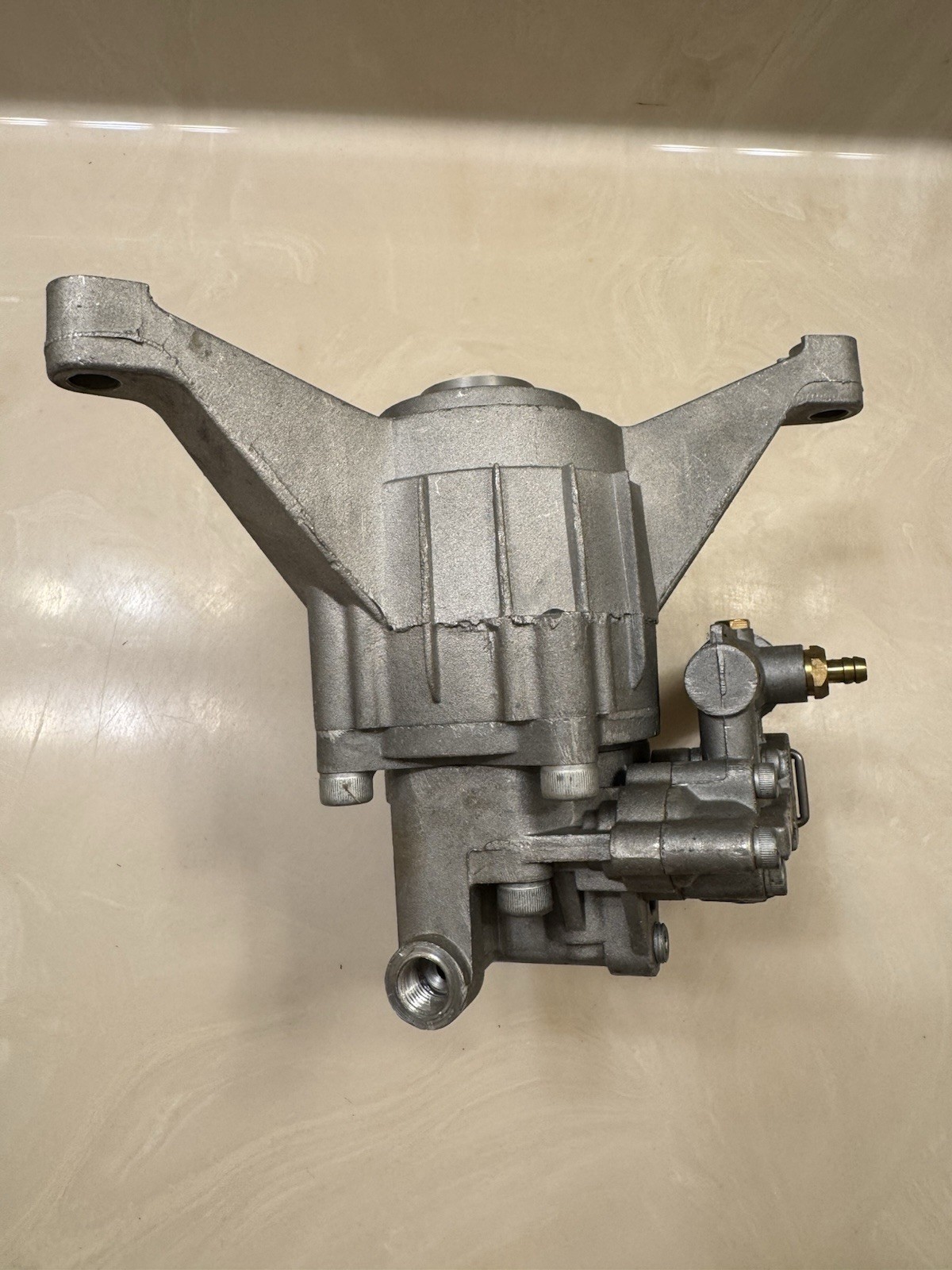 OEM Himore Vertical Pressure Washer Pump 3000 PSI 2.3 GPM Homelite 308653052 NOS