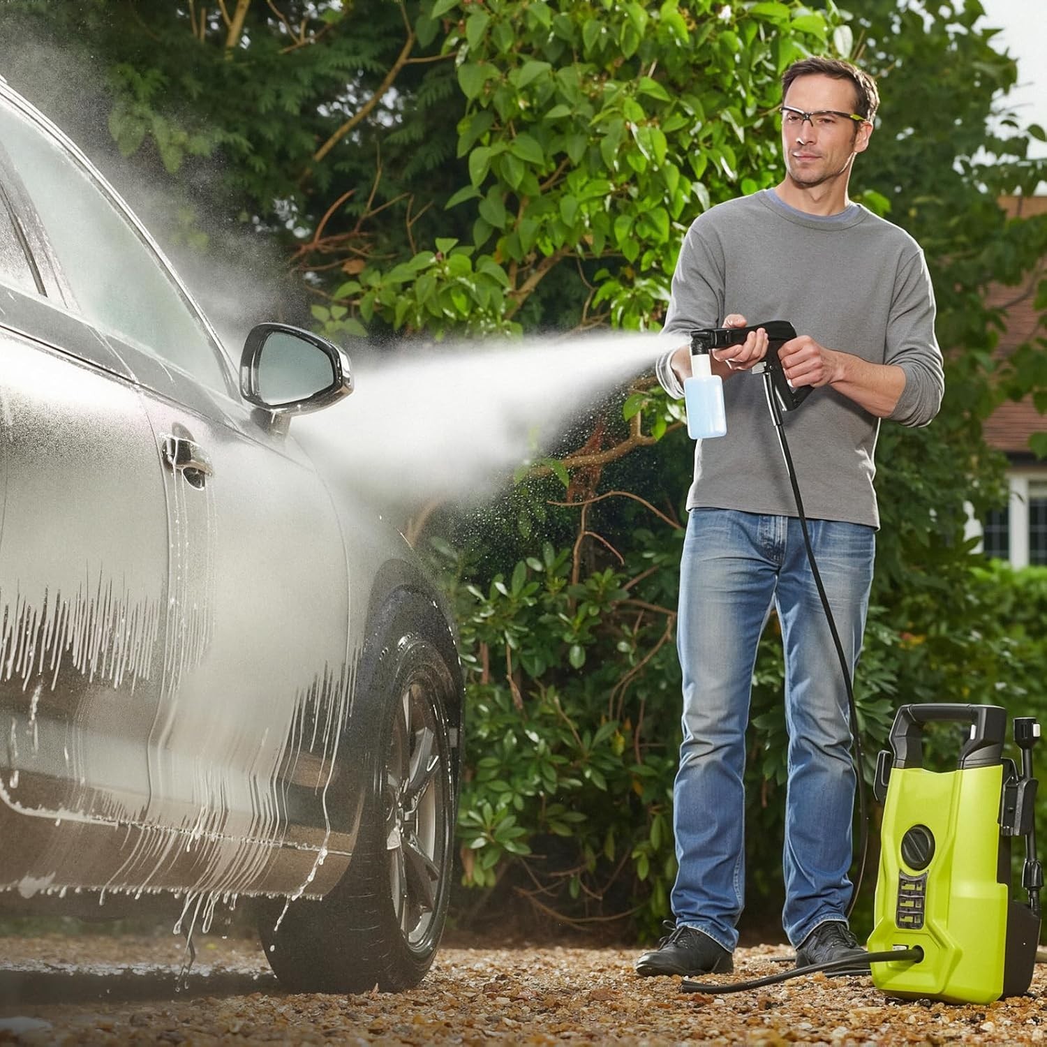 8 GPM High-Performance Pressure Washer Gun with Adapters and Soap Dispenser