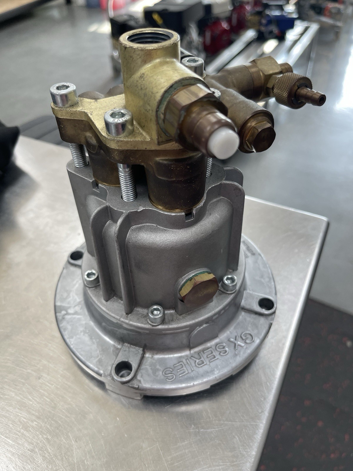 Giant Pumps Direct Drive Pump 2500 PSI 2.5 GPM 7/8 Inch Steel GXH2525A-112H