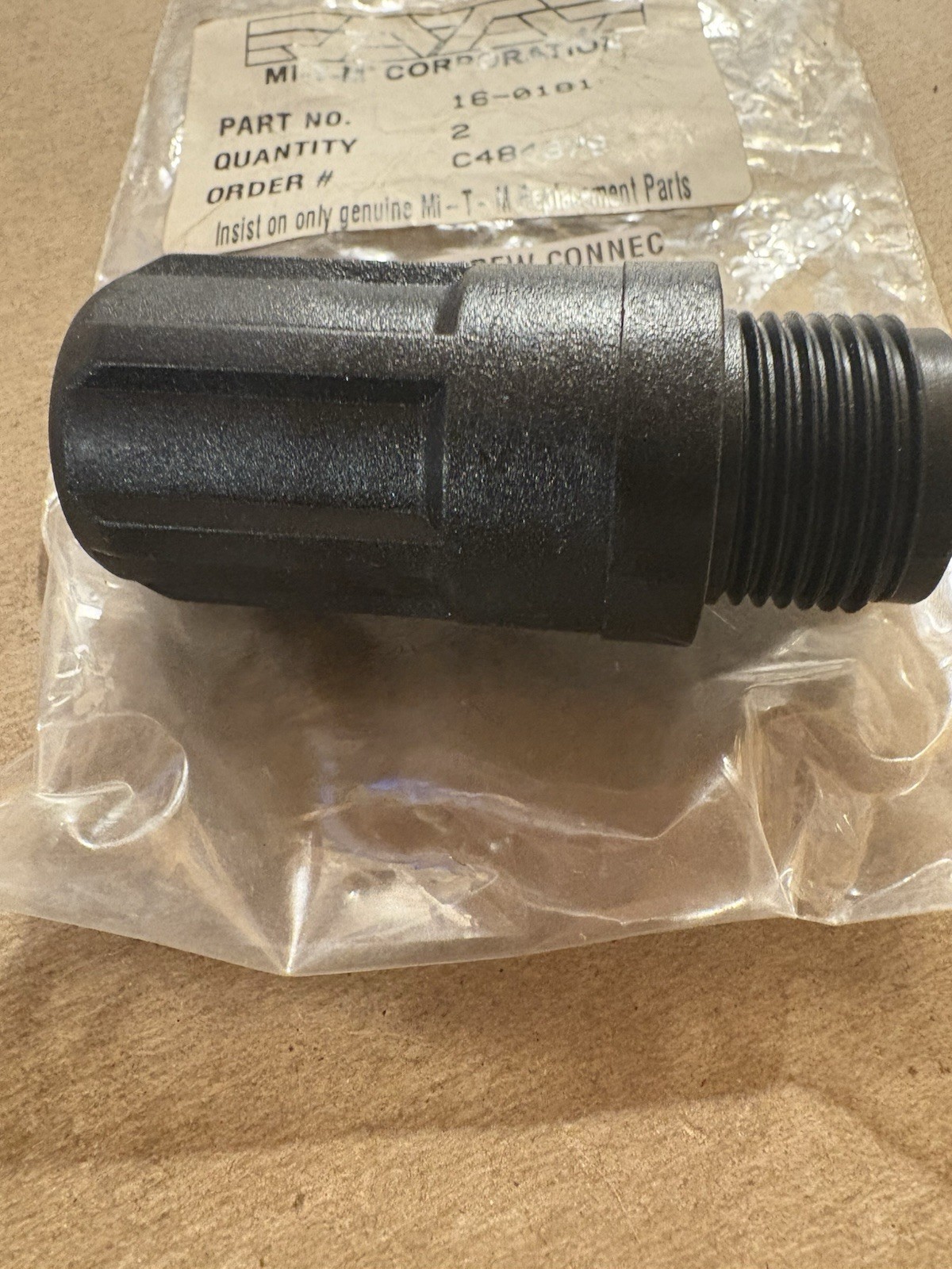 GENUINE OEM NOS Mi-T-M 16-0101 PLASTIC SCREW CONNECTOR MALE WAND [9892E]