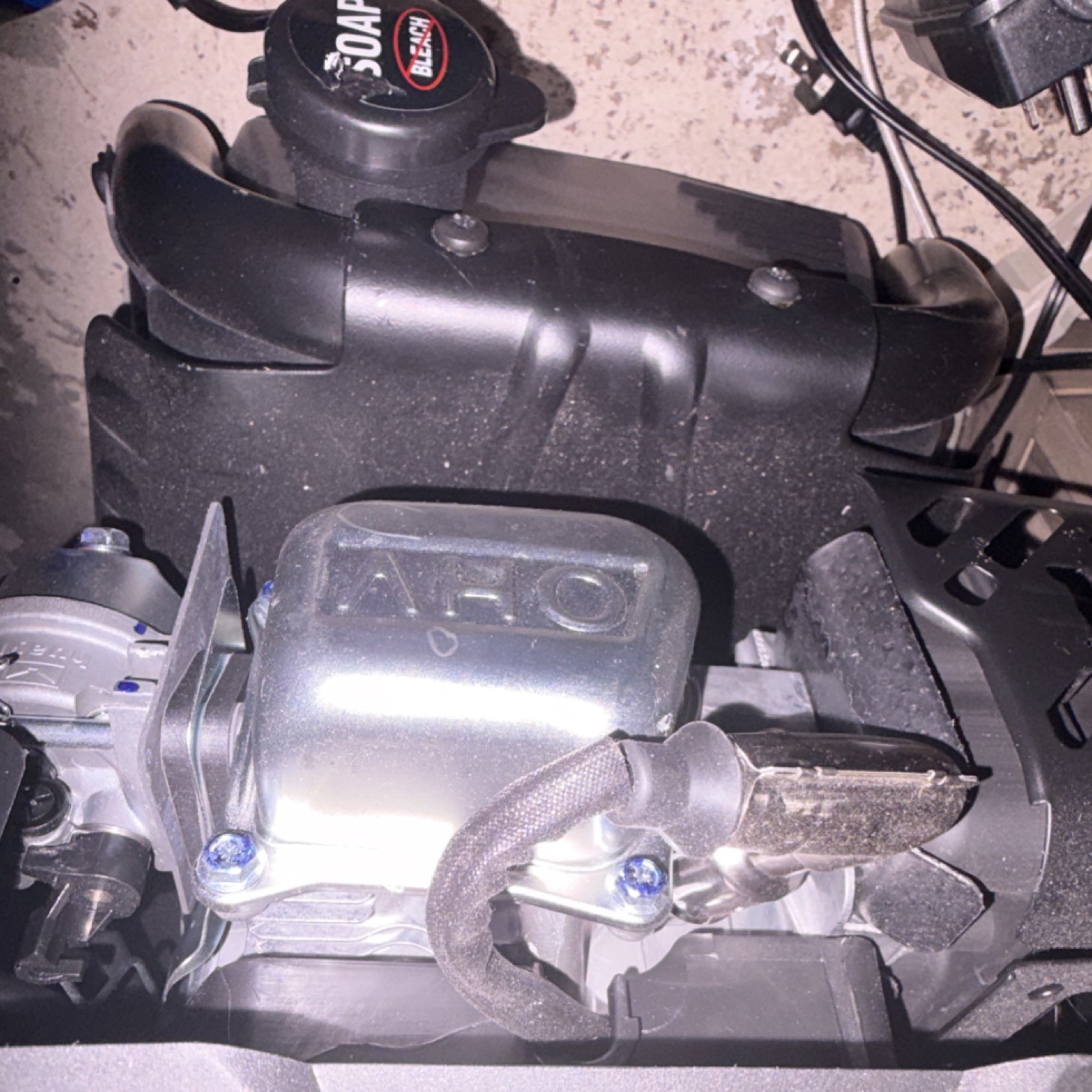 Clean Machine FLEX 3200 PSI 2.5 GPM Gas Cold Water Pressure Washer Soap Tank