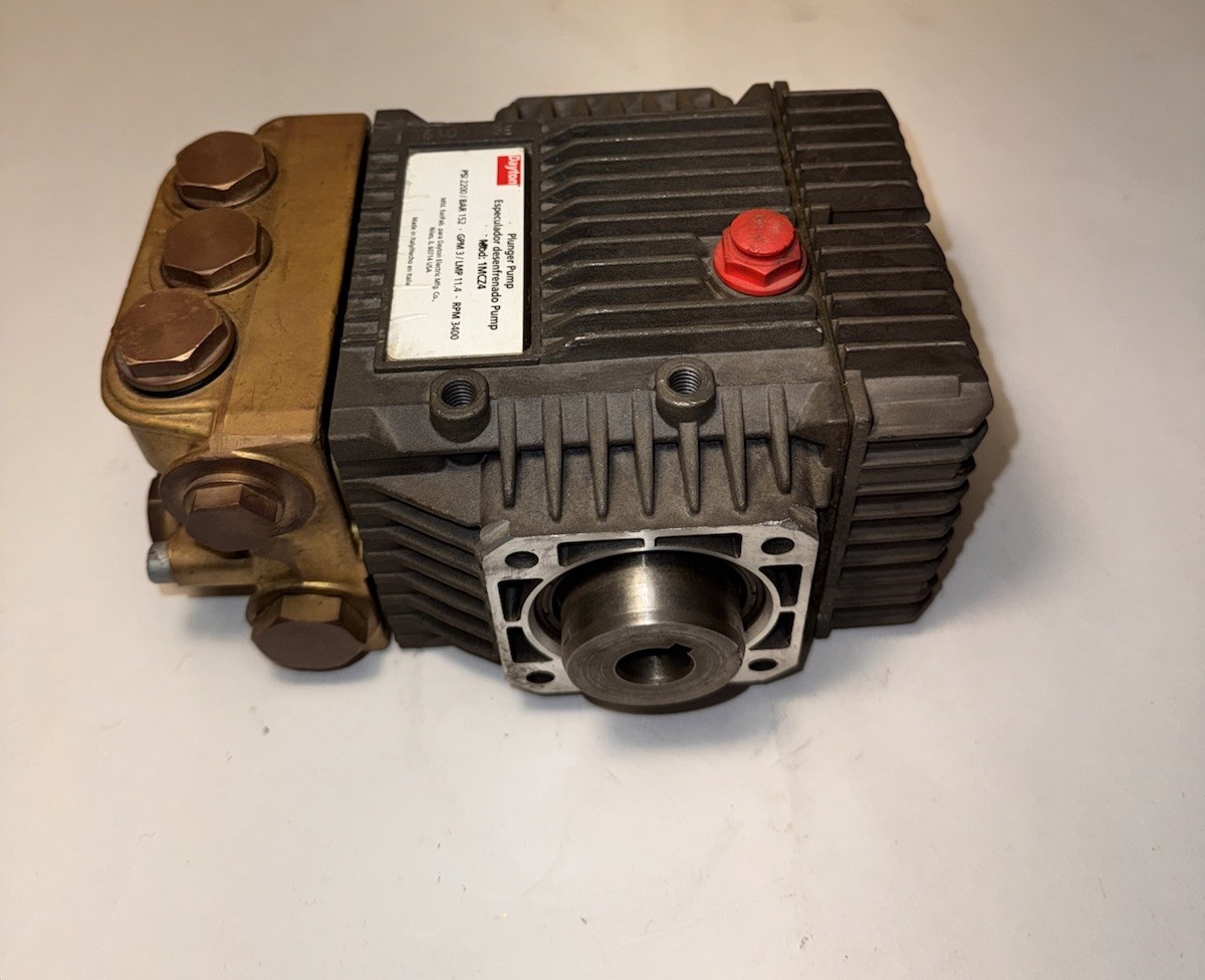 Dayton PUMP 1MCZ4 GPM 3 2200PSI 3400RPM 3/4″ SHAFT GAS FLANGE PRESSURE