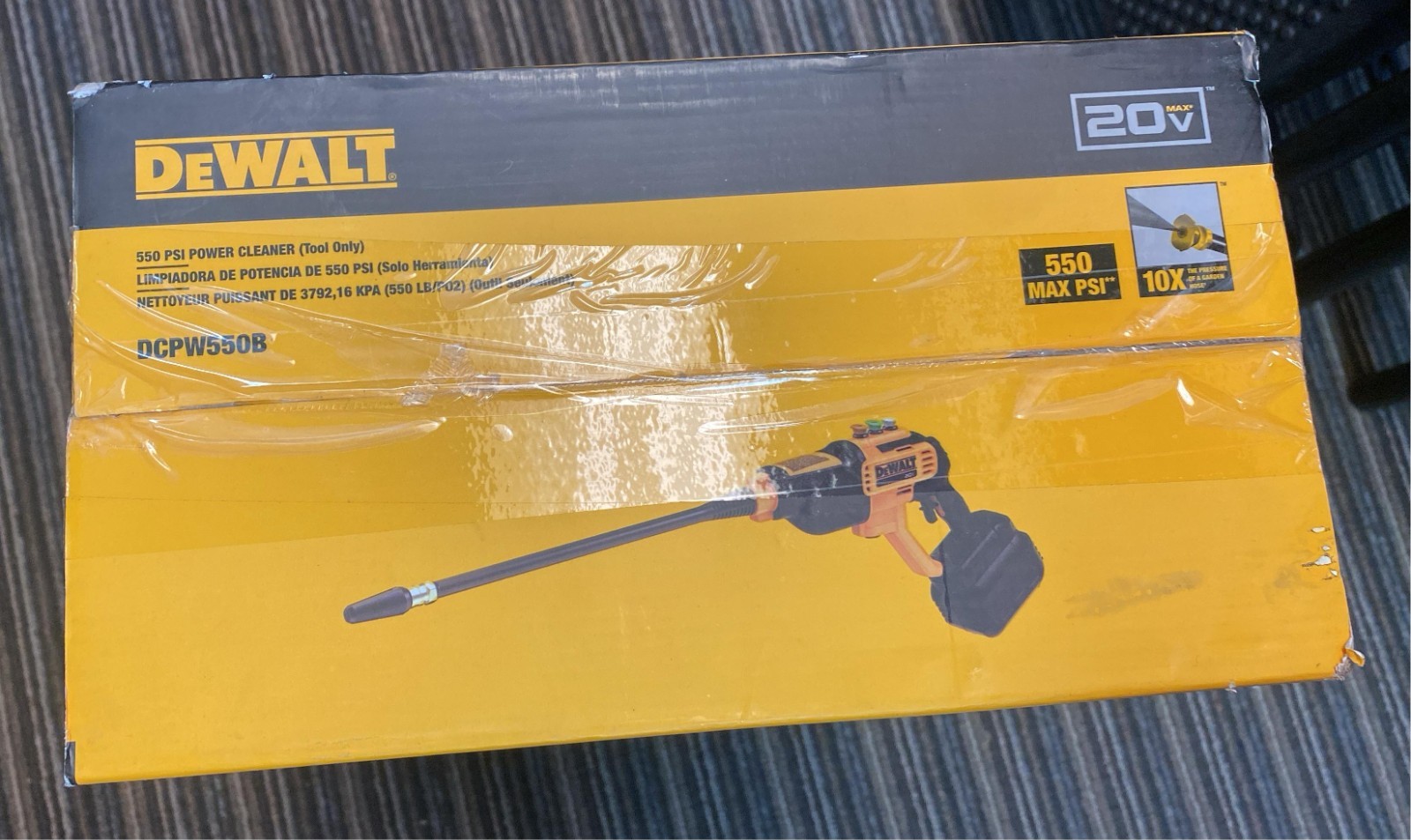 DEWALT 20V MAX 550 PSI Cordless Pressure Washer Tool Only DCPW550B