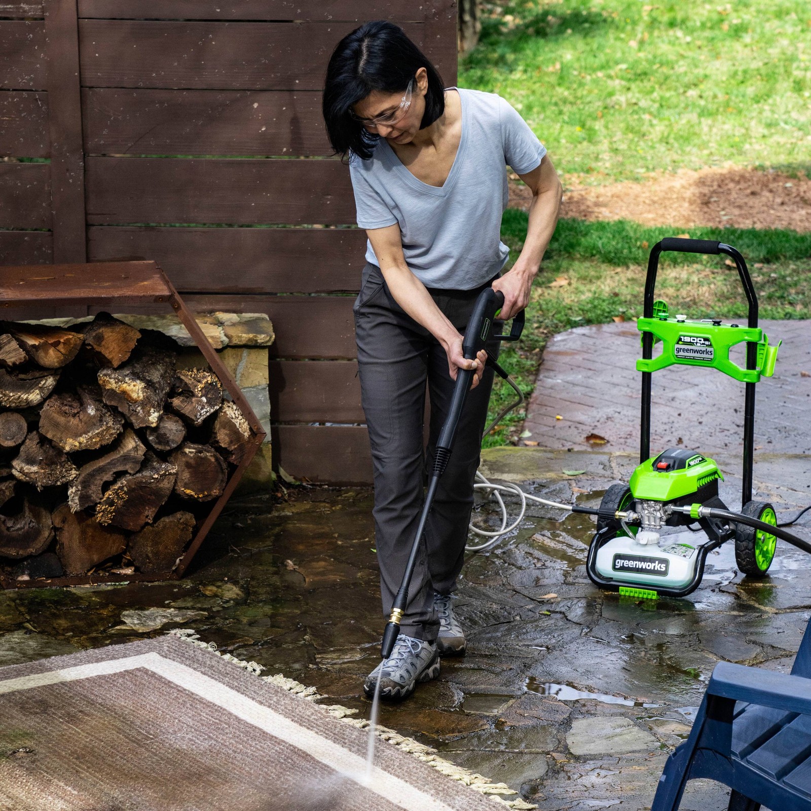 Greenworks – Electric Pressure Washer up to 1900 PSI at 1.2 GPM – Green
