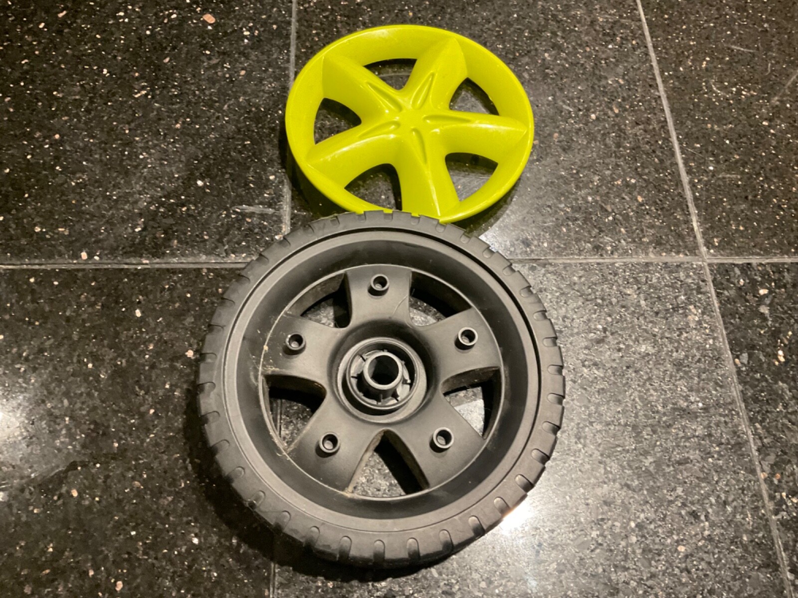 SUN JOE SPX3000 PRESSURE WASHER WHEEL AND CAP ONLY