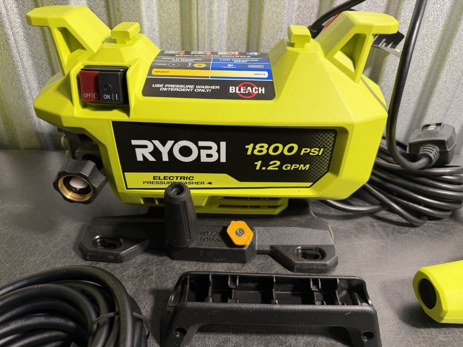 RYOBI RY141803 1800 PSI 1.2 GPM Electric Pressure Washer -New