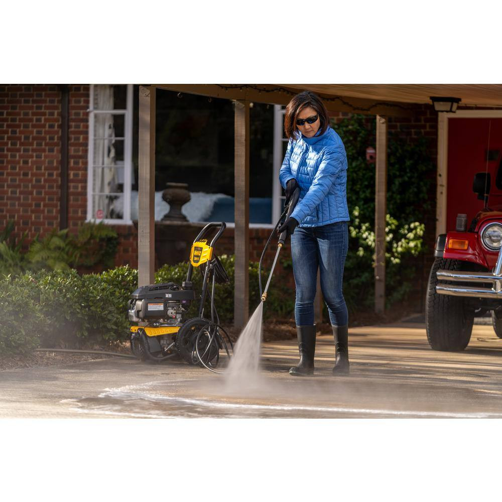 1 Gal. Outdoor Concrete and Driveway Pressure Wash Construction Grade Concentrat