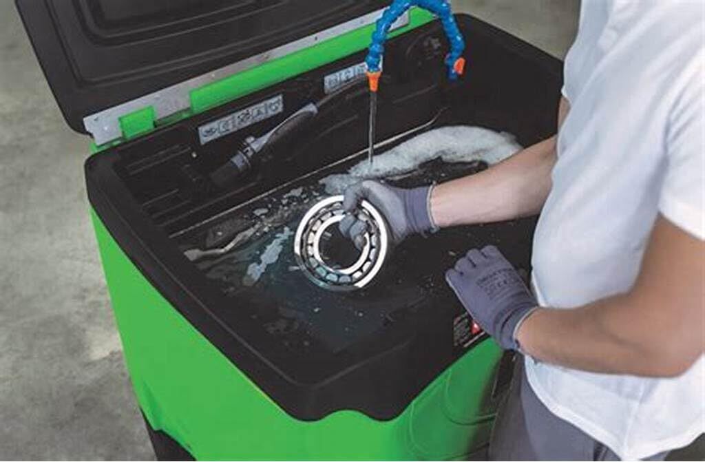 Oil Eater Parts Washer Fluid Water-Based Heavy Duty Neutral Smart Microbe Safe