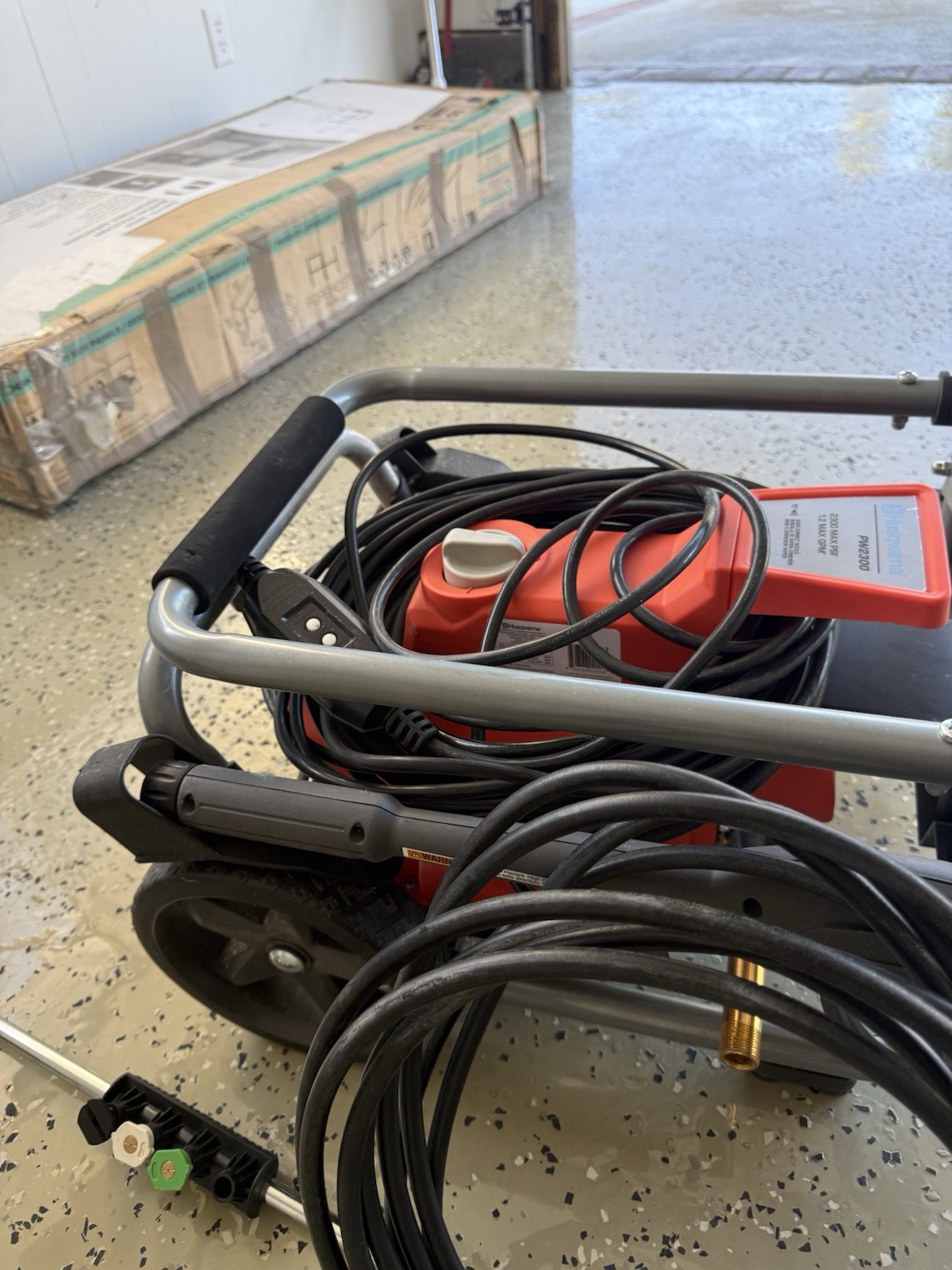 Husqvarna PW2300 Pressure Washer ( For Parts)