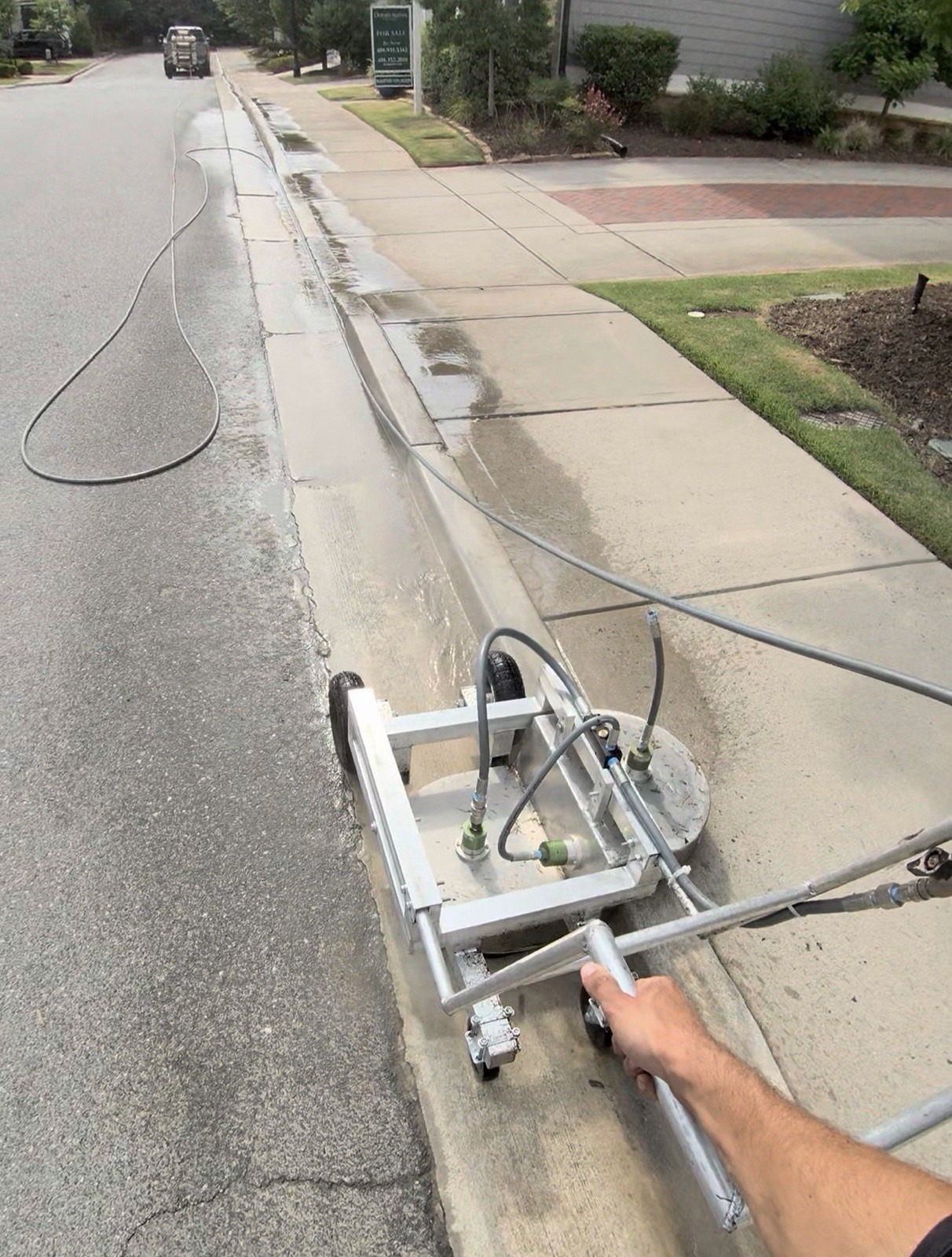 CurbZilla – CURB CLEANER