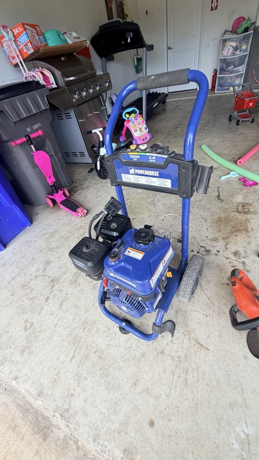 Powerhorse 3200 PSI Gas Cold Water Pressure Washer 196cc QC w/ Hose, Gun, Wand
