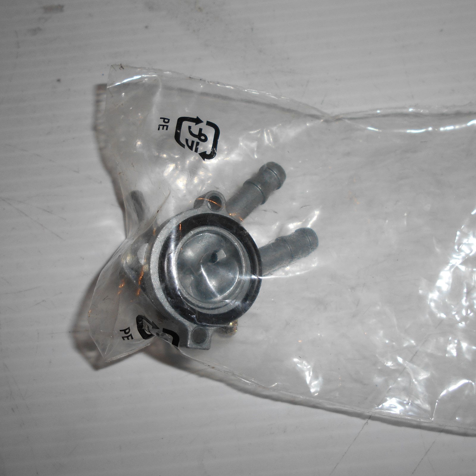 GENUINE HONDA PARTS FUEL TAP G150 G200 G300 G400 16950-883-663