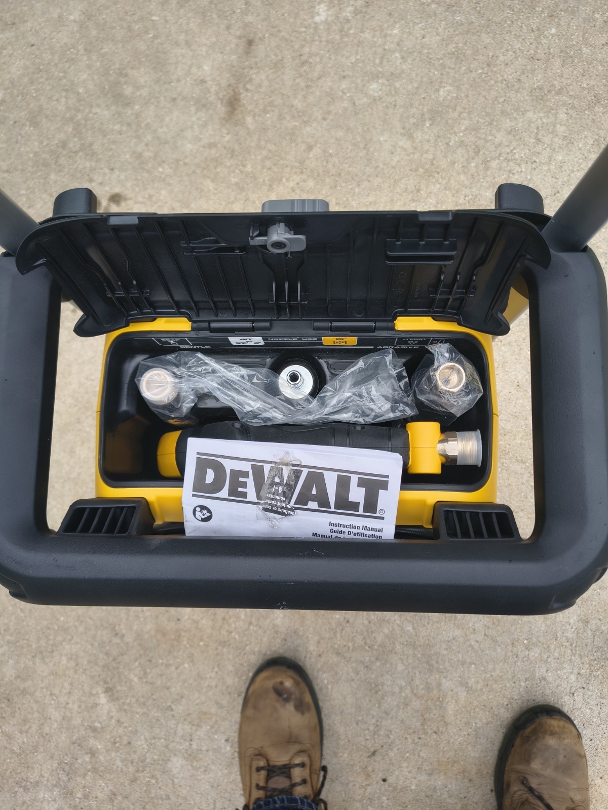 DEWALT DWPW2100 2100 PSI 1.2 GPM Corded Electric Pressure Washer w/ Wand
