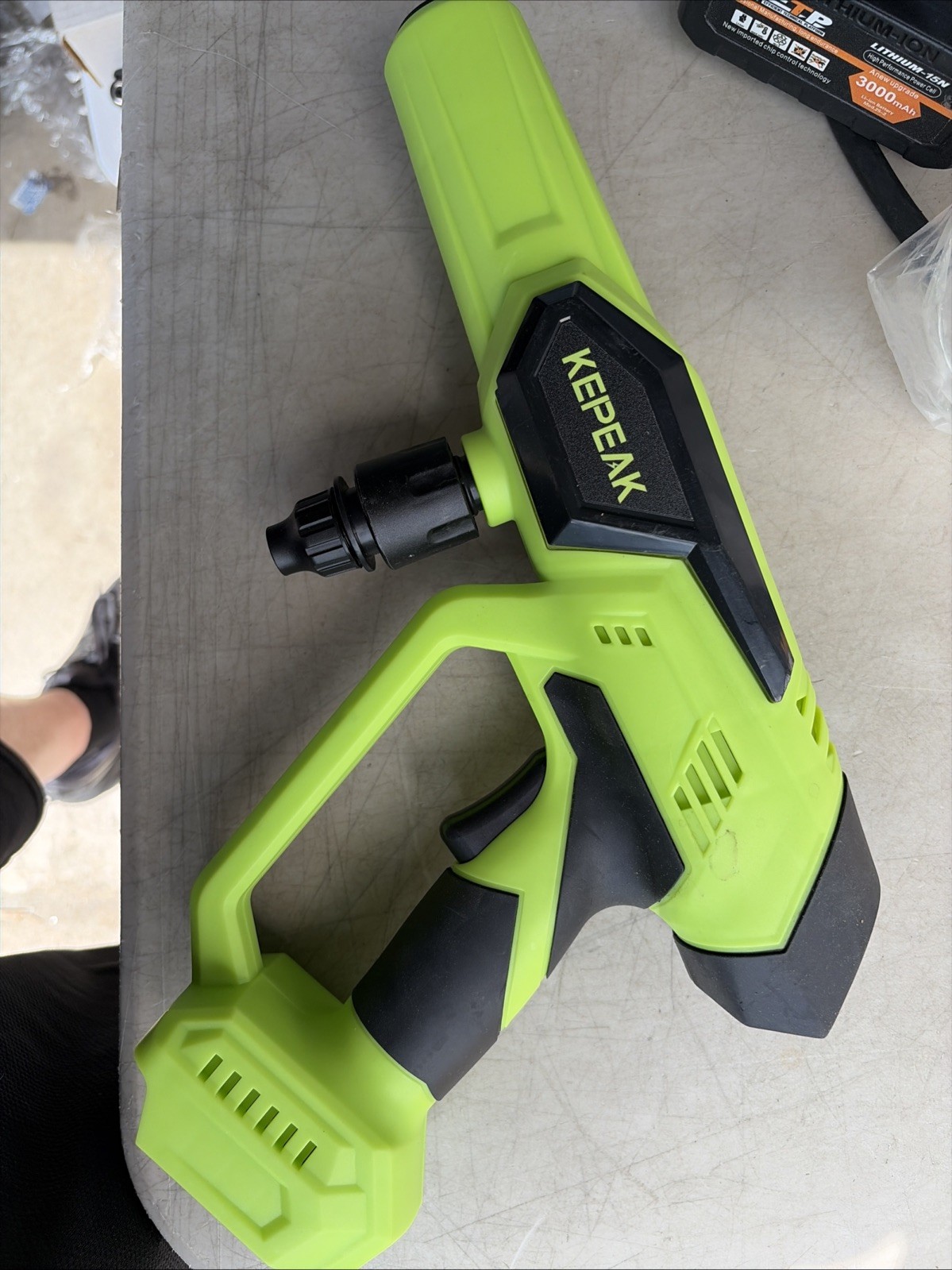 KEPEAK Cordless Portable Water Gun W Battery….Takes Makita Battery
