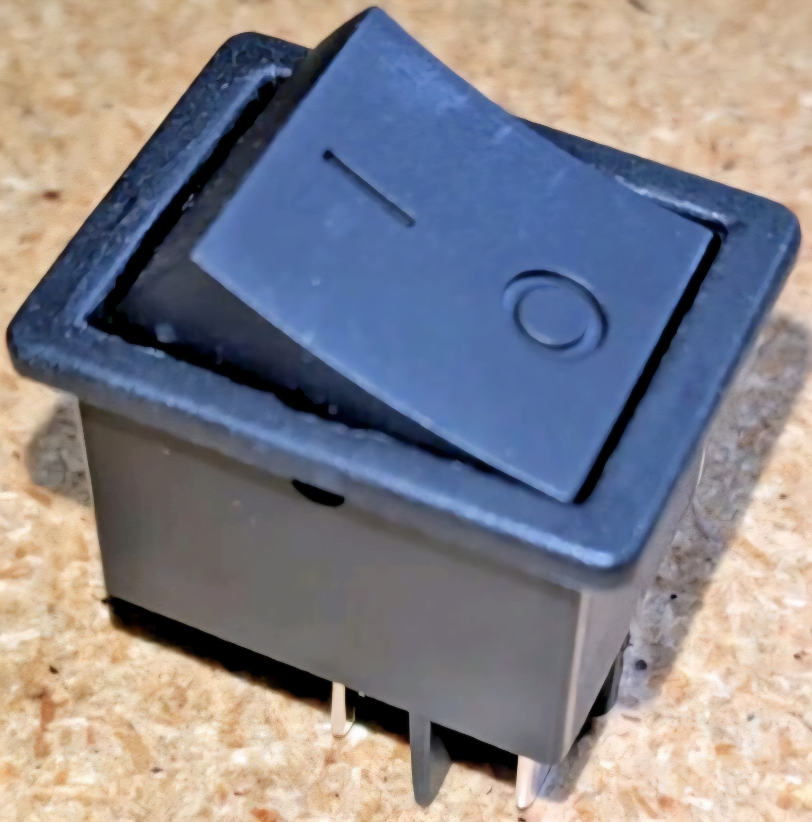 Husqvarna PW2300/PW2000 Pressure Washer – OEM Replacement Parts Power Switch