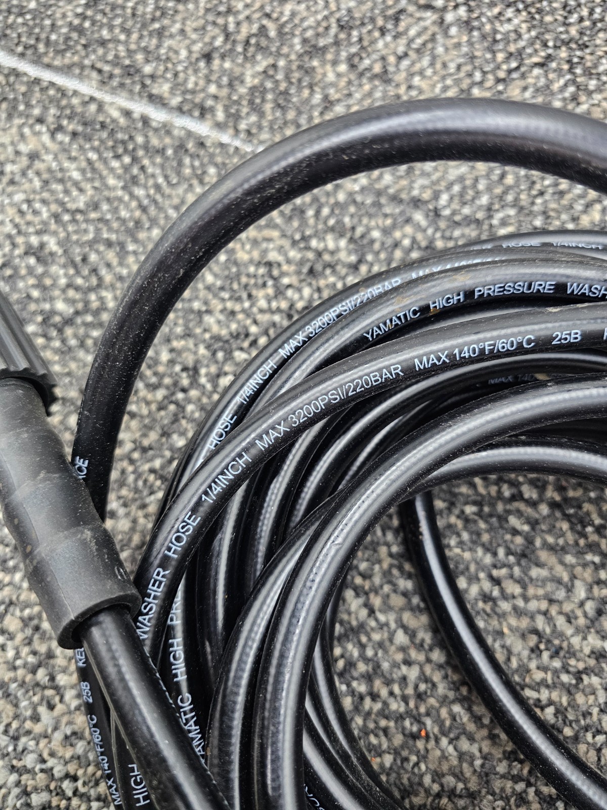 YAMATIC 50FT 3200 PSI Pressure Washer Hose 1/4″ Kink Free Black Fitting
