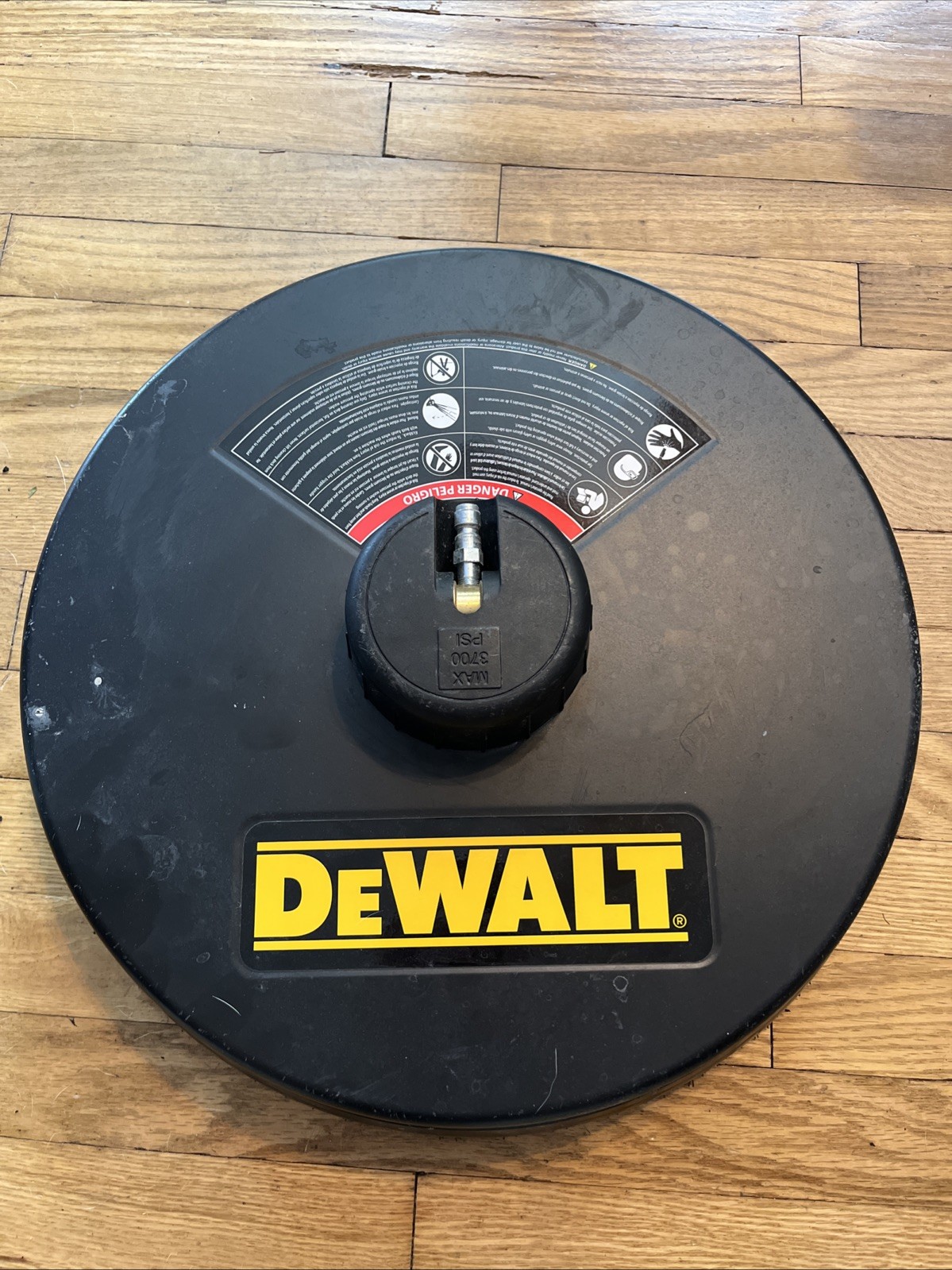 DeWalt 18″ Surface Cleaner Brush 3700 PSI – Concrete & Sidewalk Power Washer