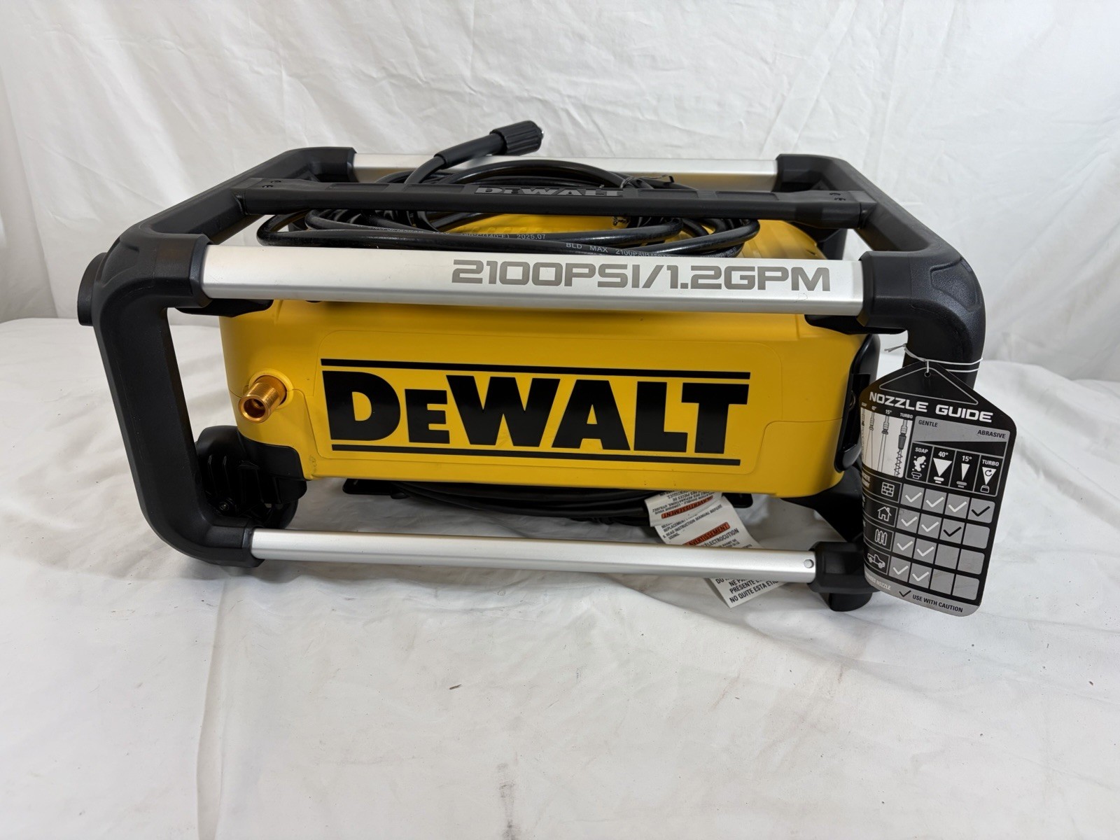 DEWALT 2100 PSI 1.2 GPM 13 Amp Cold Water Electric Pressure Washer DWPW2100