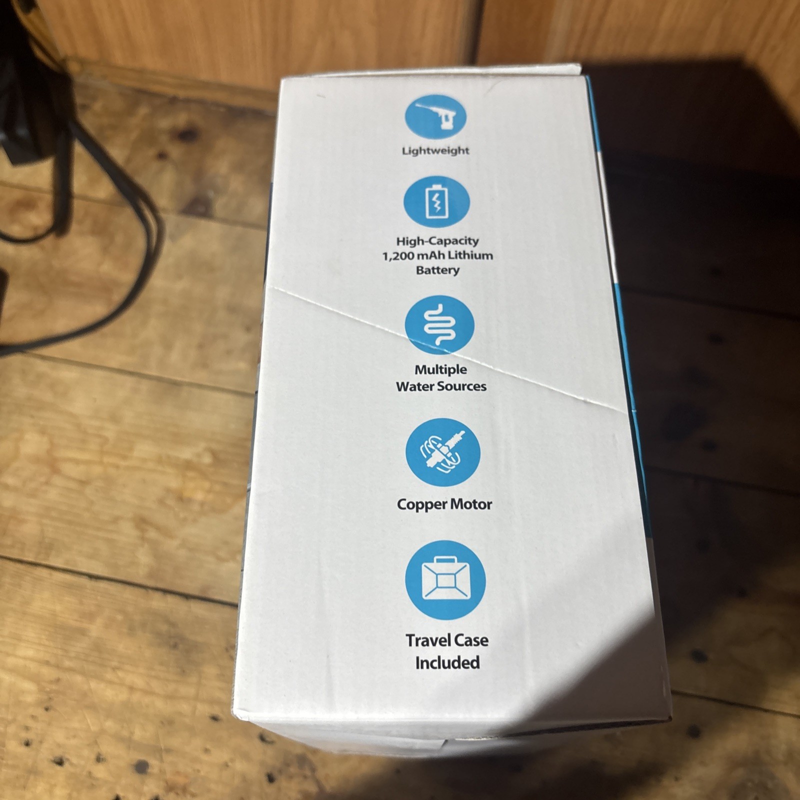 Brookstone Cordless High-Pressure Washer Portable Rechargeable – New