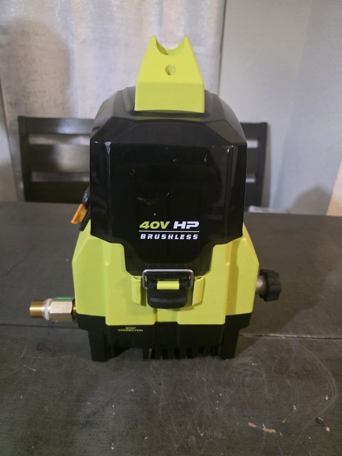 40V 1200 PSI 1.0 GPM Cordless Electric Cold Water Pressure Washer (No Accessori
