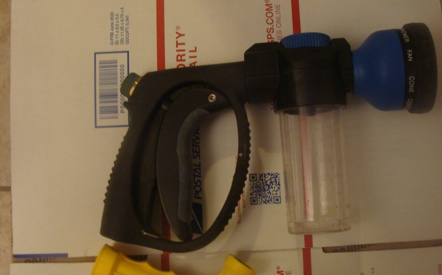 Brookstone Spray Gun Soap Dispenser Hose Nozzle CarWashing Tool pic uponly LI NY