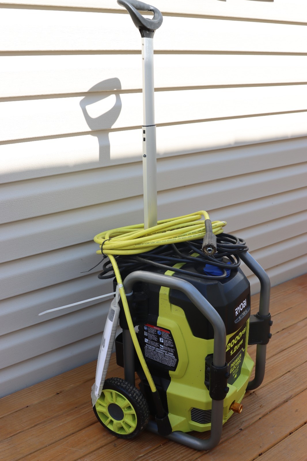 Ryobi RY142022VNM RYOBI 2000 PSI 1.2 GPM Cold Water Corded Pressure Washer