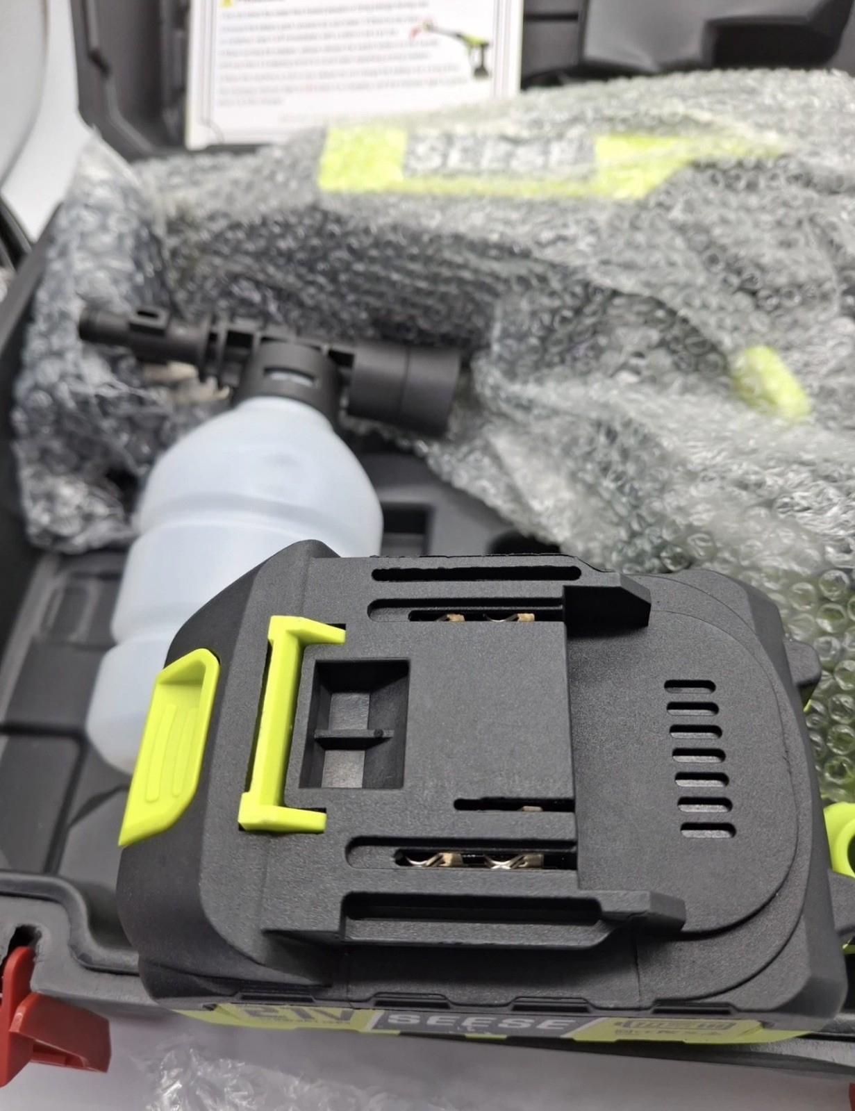 SEESE 800 PSI Water Pressure Washer Cordless Portable Pressurized Hose Car Wash