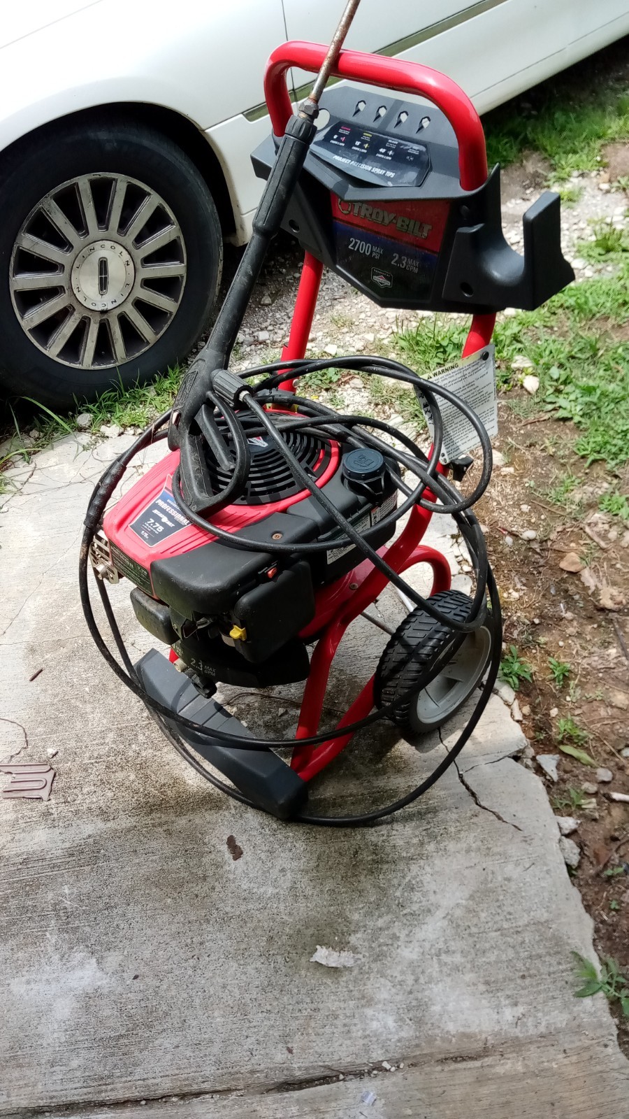Troy-Bilt 2700 PSI 2.3 GPM Wheeled Pressure Washer, Red/Black, Gun