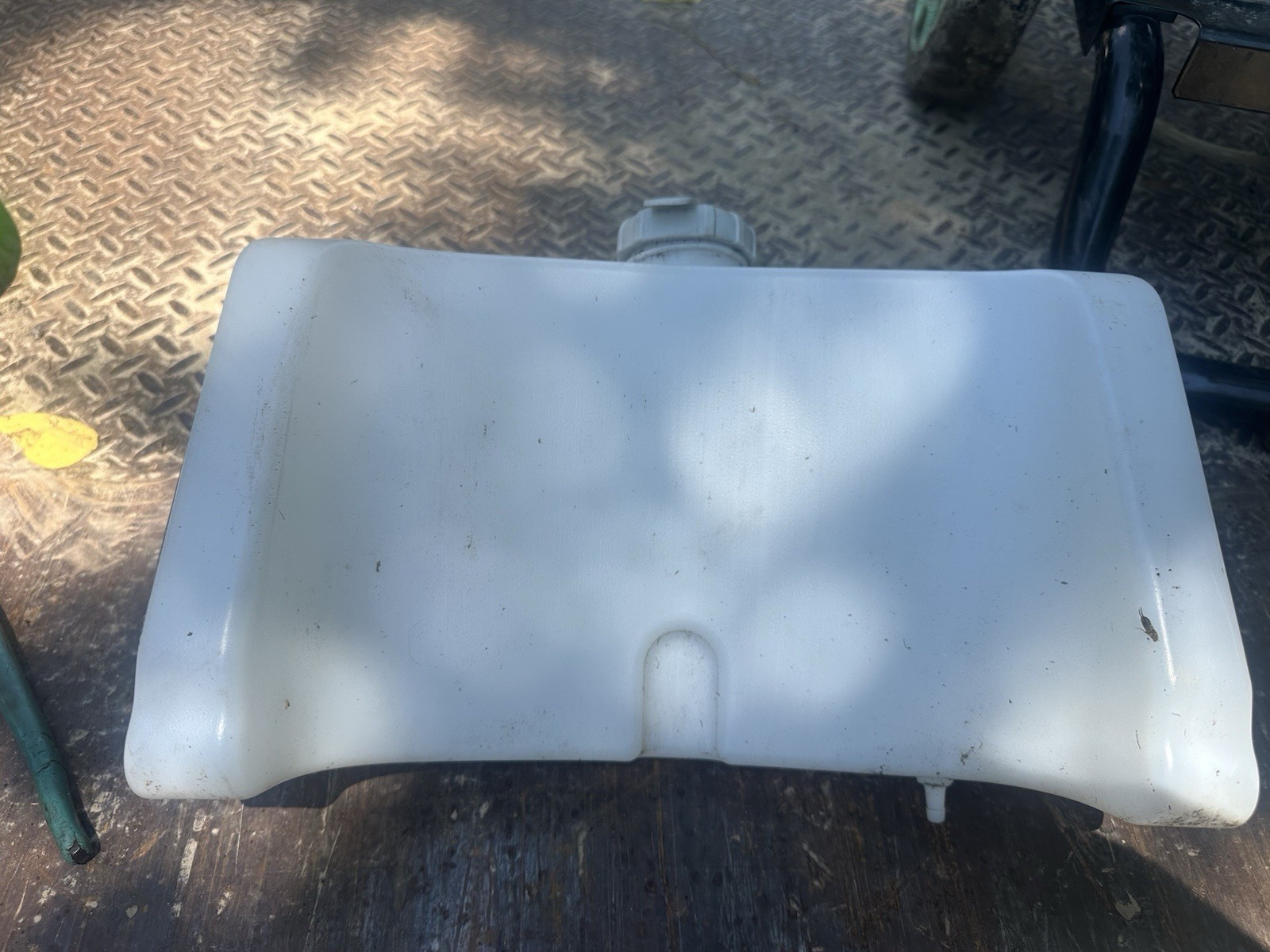 Parts Greenworks Pro Pressure Washer GWP 2300 PSI. Soap Dispenser Jug R0204664-