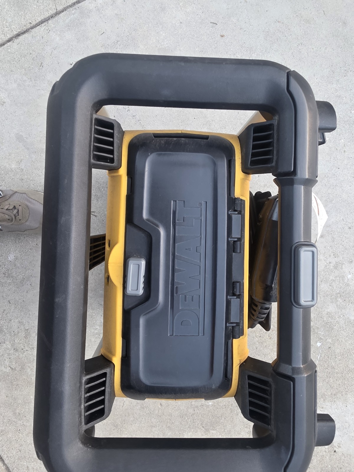 DeWALT DWPW2100 2100 PSI Electric Cold Water Pressure Washer