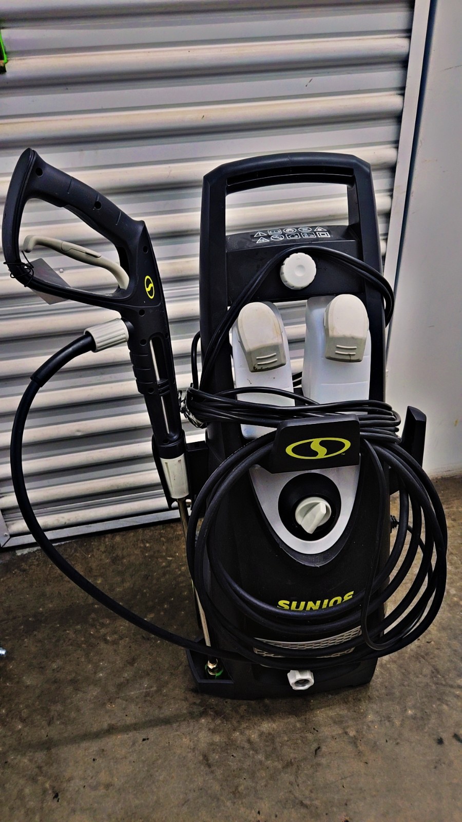Sun Joe SPX3000 Electric Pressure Washer 2030 PSI 1.2 GPM Dual Soap Tanks