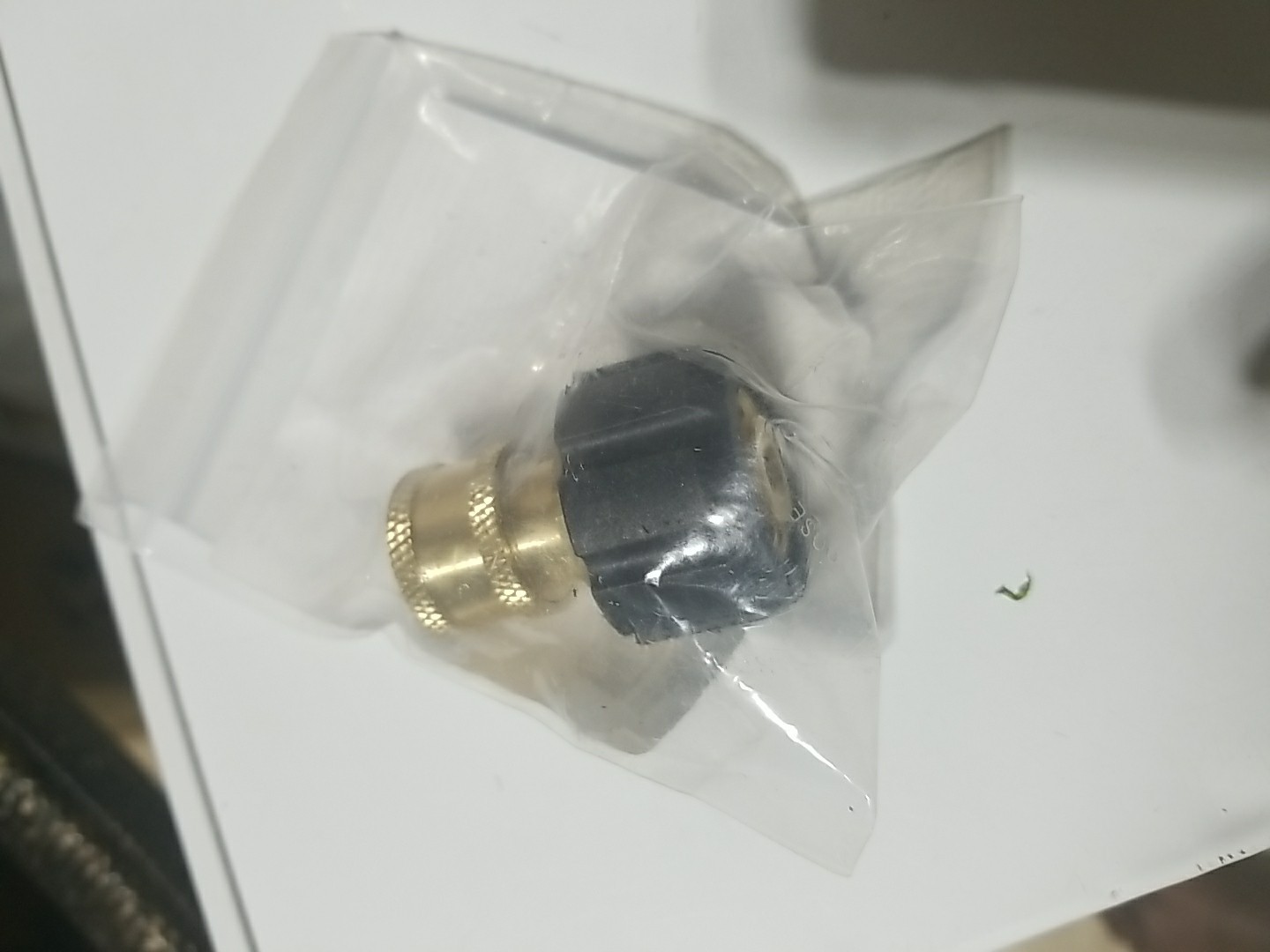 1-Pack M22 14mm to 1/4″ Pressure washer quick connect fitting.