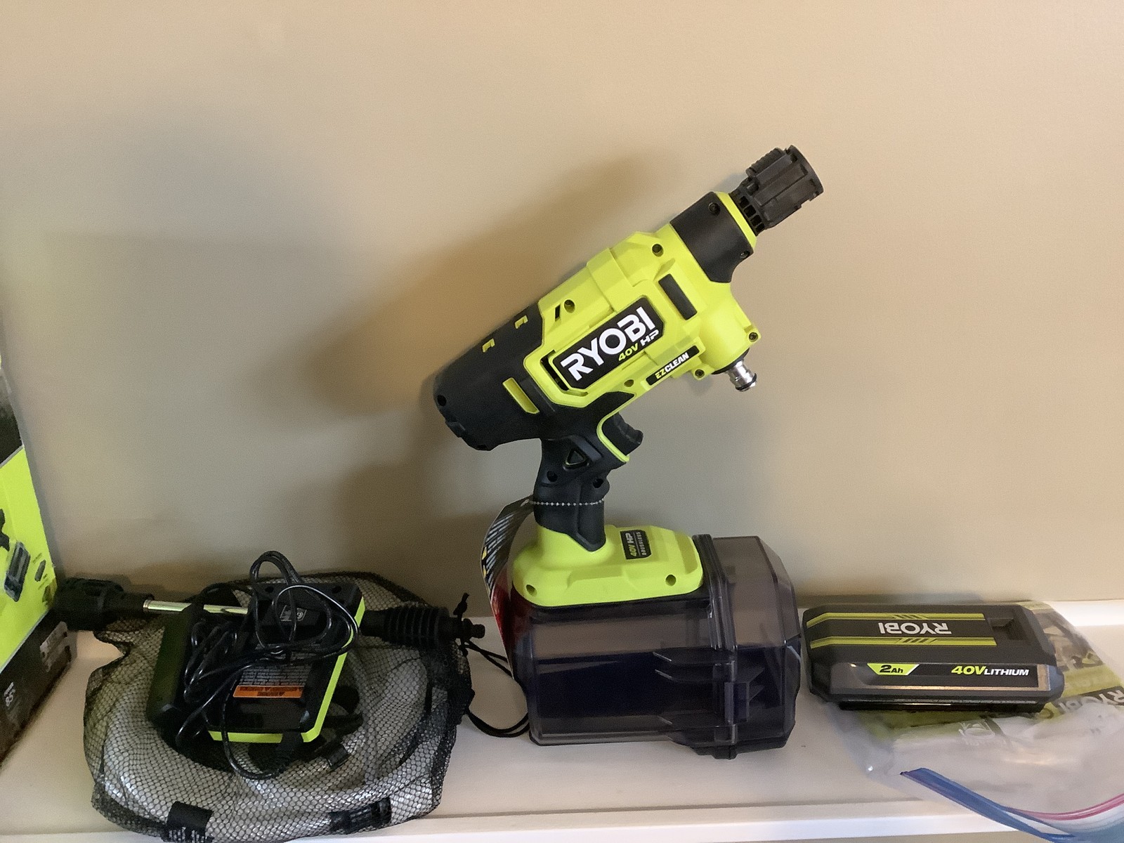 Ryobi 40V HP 600 PSI EZClean Water Cleaner with Battery & Charger
