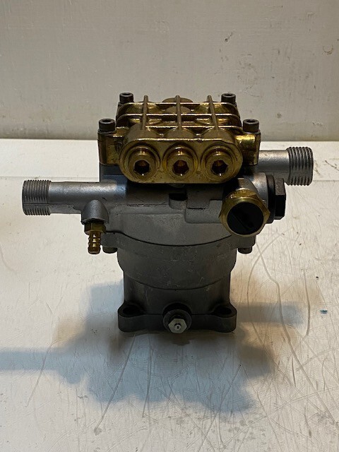 Karcher Pressure Washer Pump 100556 | 35mm Bore 5-3/4″ H 7-1/4″ L 5-1/2″ W