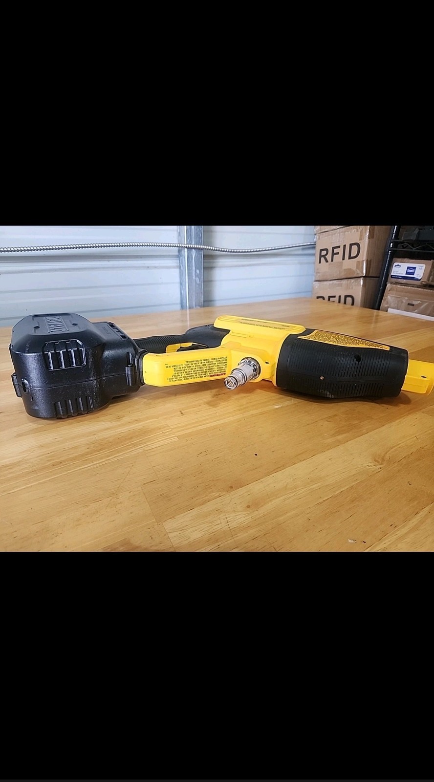 DEWALT 20V MAX 550 PSI Cold Water Pressure Washer (Tool only) (DCPW550B)