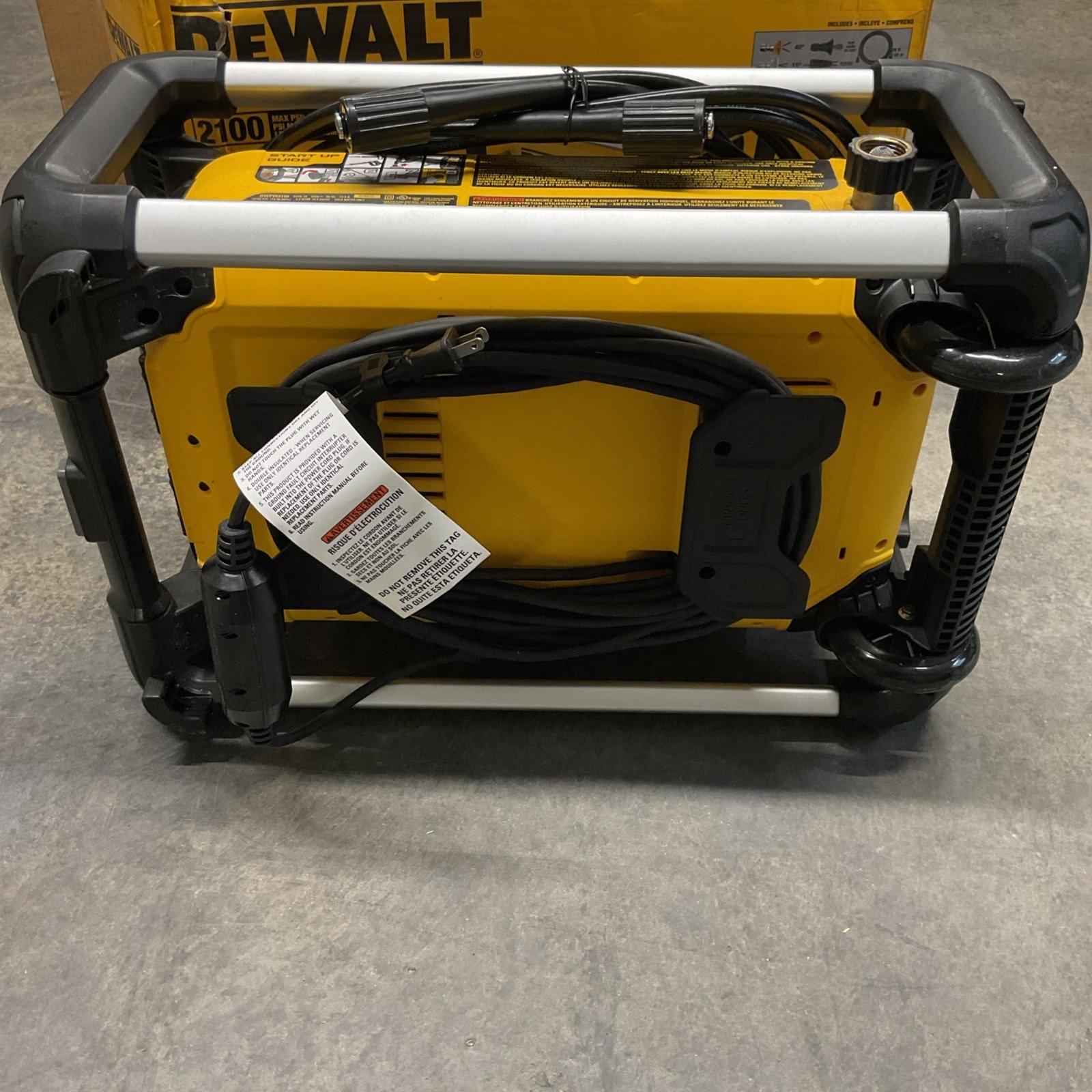 DeWalt DWPW2100 2100 PSI 1.2 GPM Electric Cold Water Pressure Washer