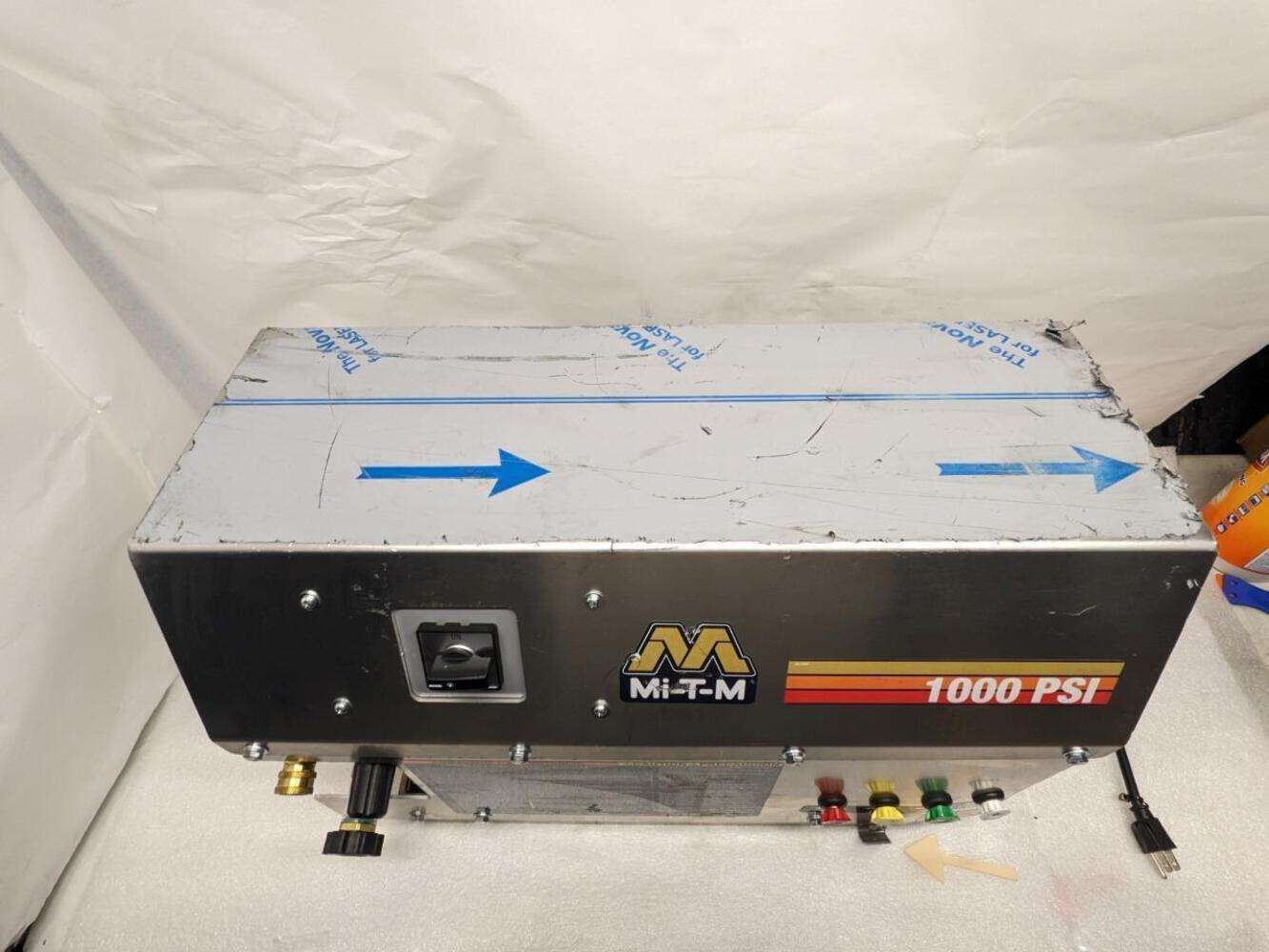 MI-T-M GC-1002-0MEW1 PRESSURE WASHER MODEL 486Z72 1000 psi 2GPM NEW B1B2
