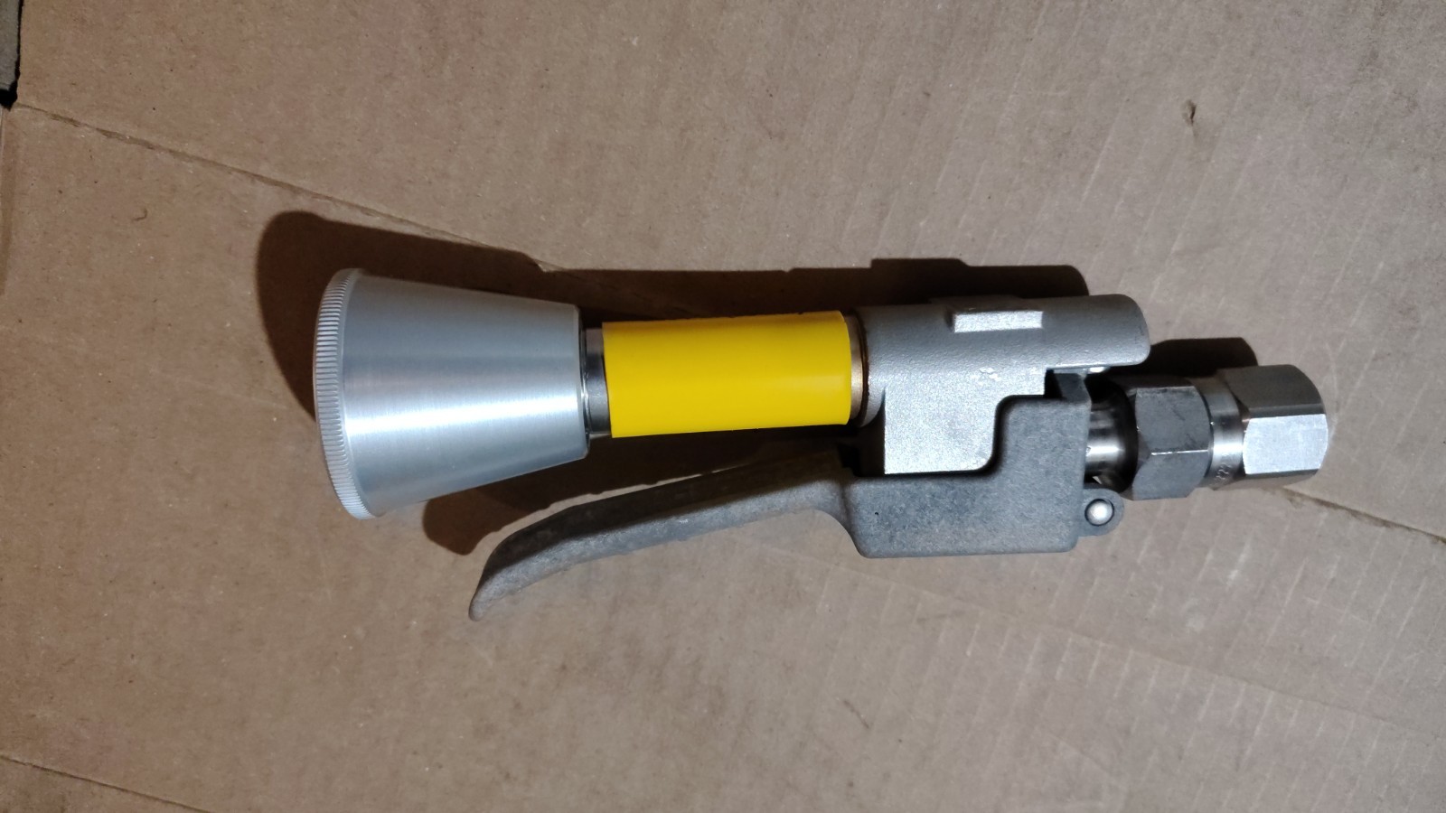 Ergo Tech, Waterboss Spray Nozzle, Inline, 300 Psi, 1/2″ Swivel Connector