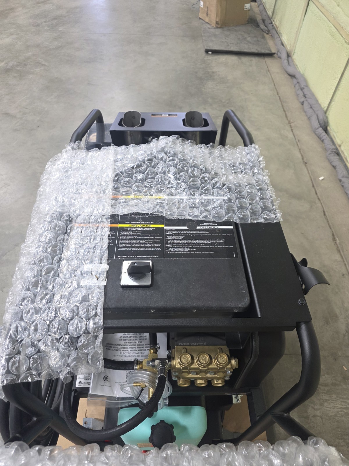 MI-T-M GH-3004-SM10 Pressure Washer,8HP,3000psi,3.5gpm,230V 2GXK9