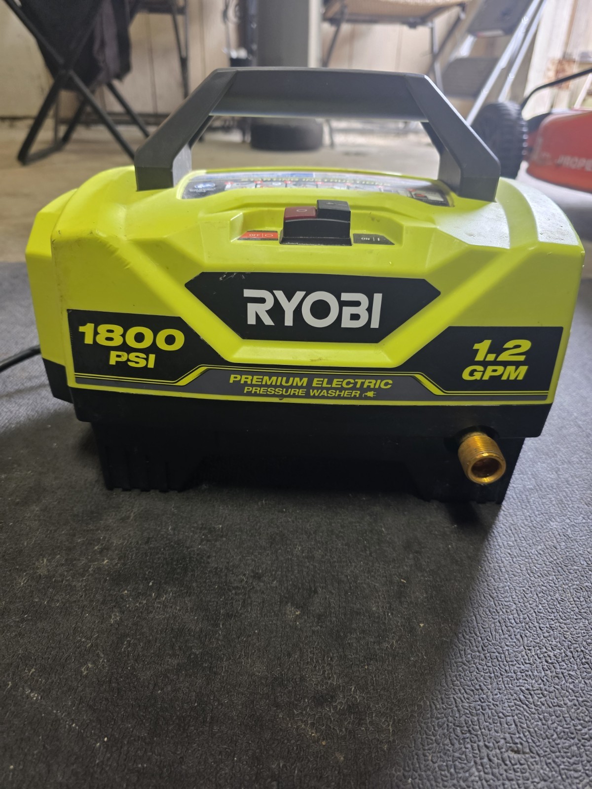 Ryobi RY41802VNM 1800psi 1.2 GPM Electric Pressure Washer -W61 Working