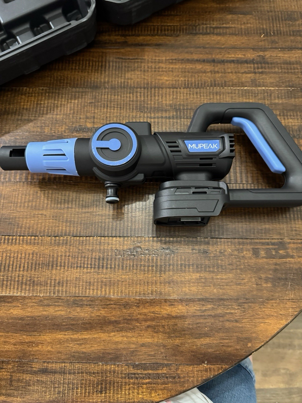 MUPEAK 21V Cordless Pressure Washer Kit 2 Batteries Hard Case Tested Open Box