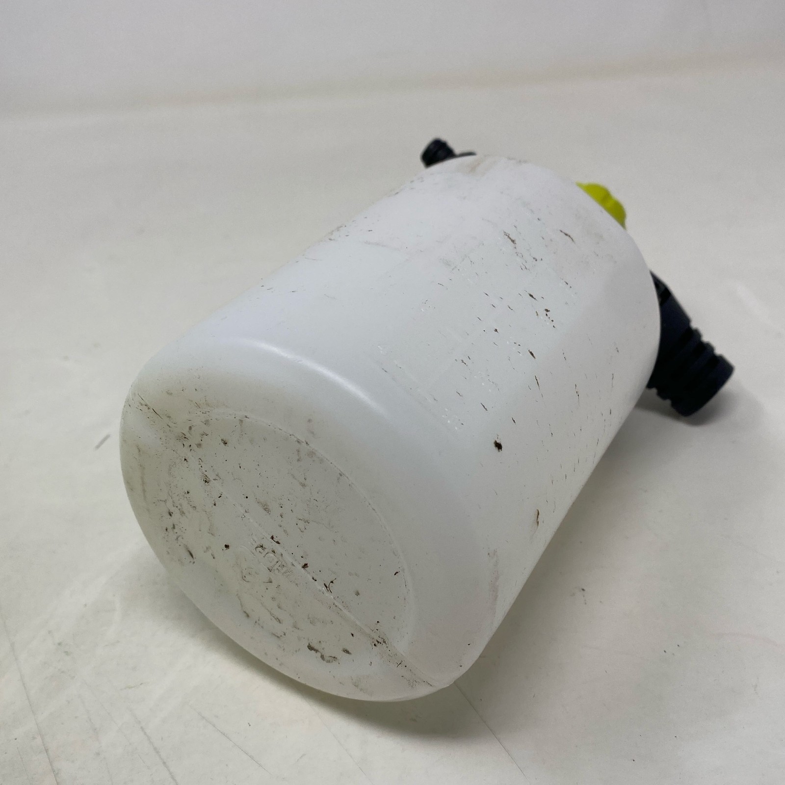 Ryobi RAC748 EZClean 750ml Detergent Bottle White/Black